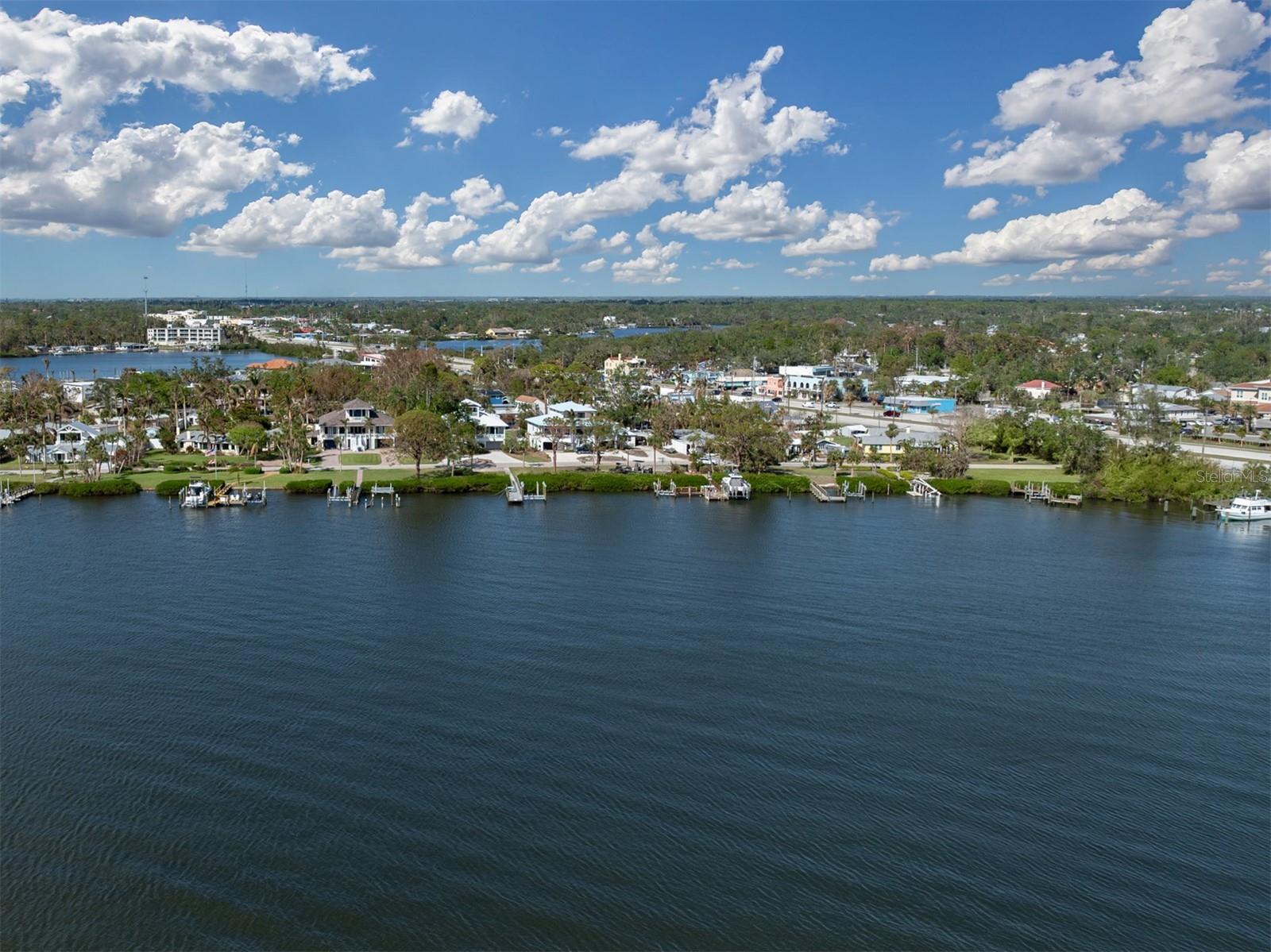 104 SUNRISE DR, NOKOMIS, FL, 34275