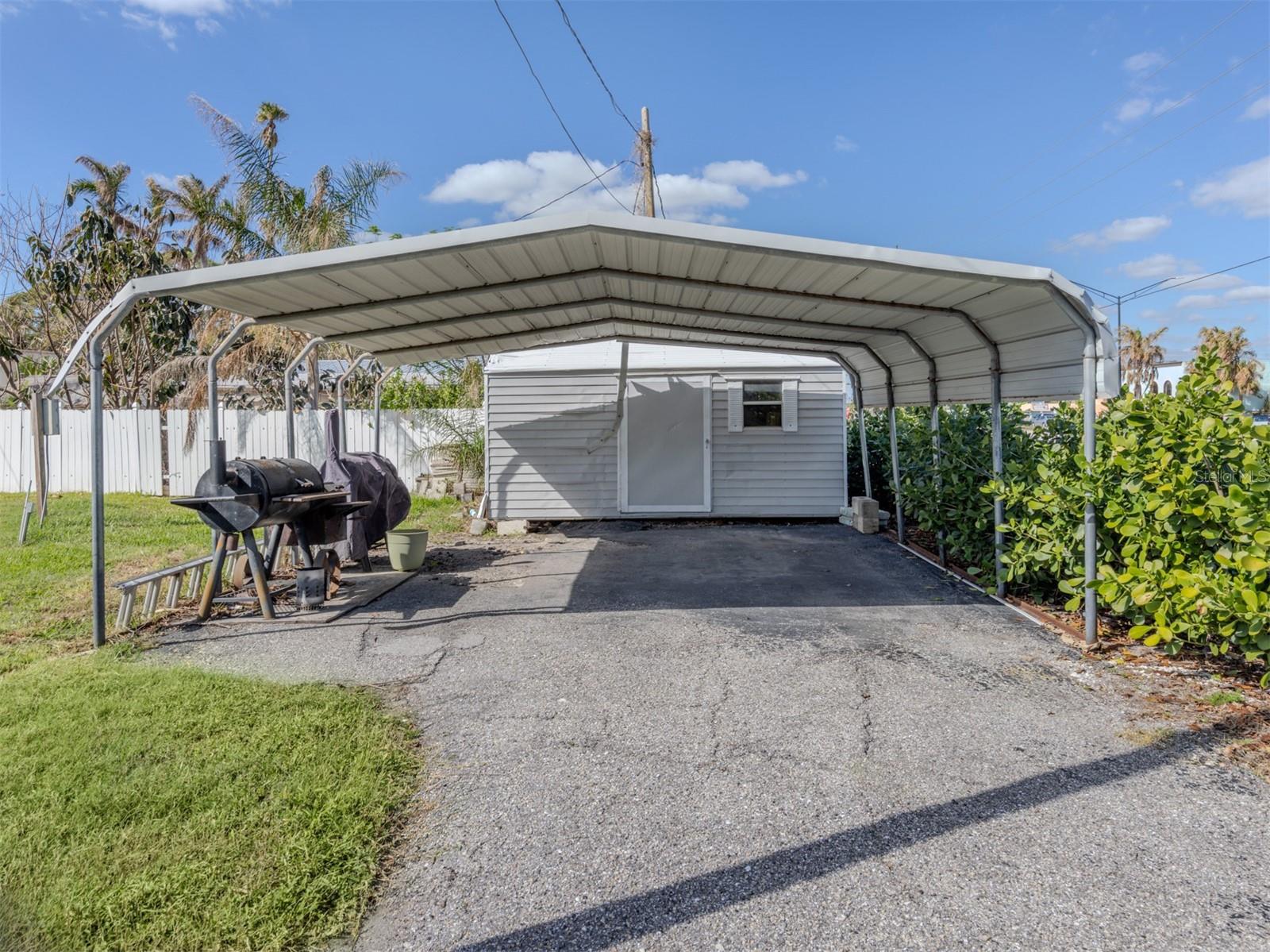 104 SUNRISE DR, NOKOMIS, FL, 34275