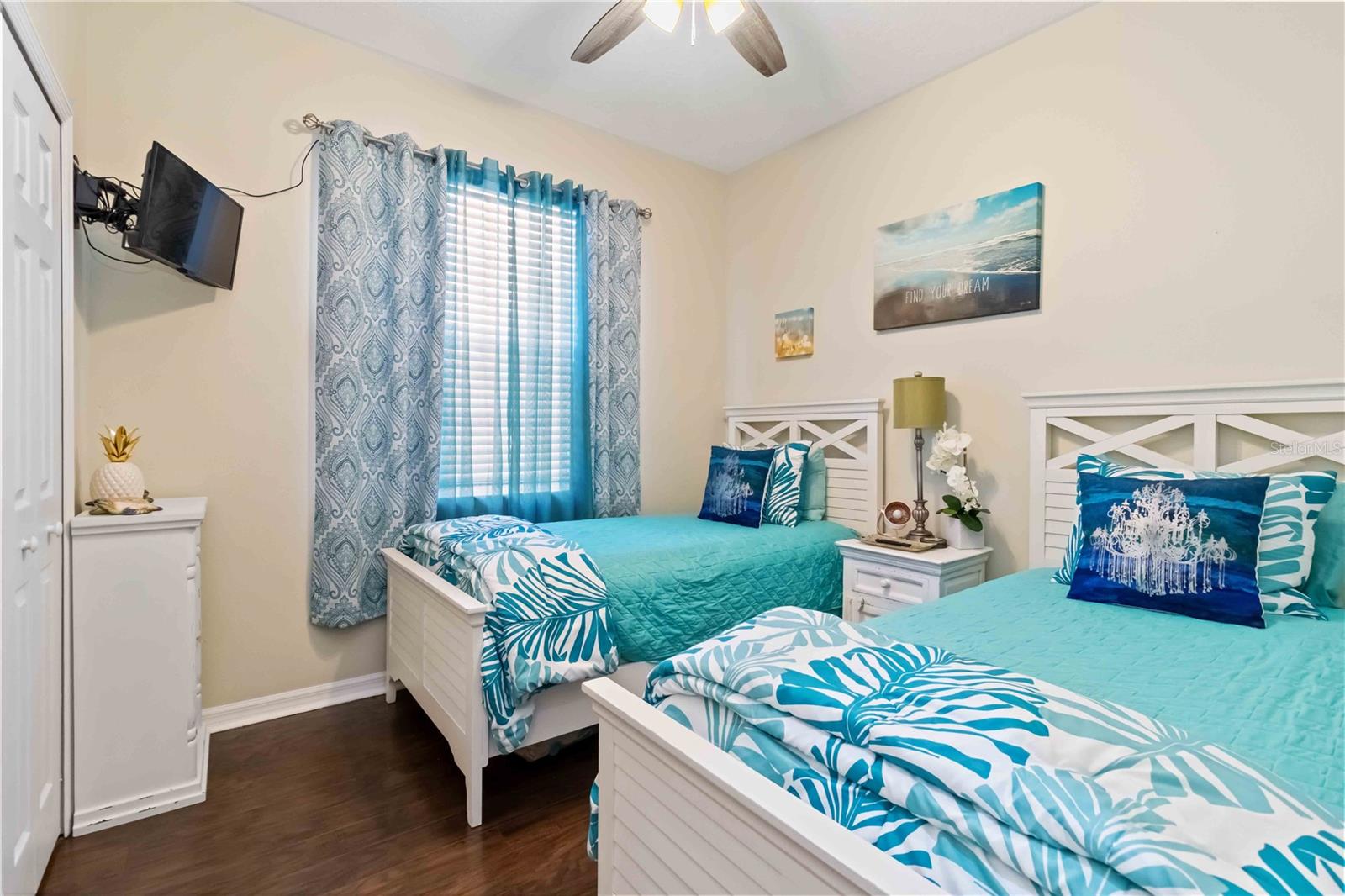 8086 MOONSTONE DR #17-202, SARASOTA, FL, 34233