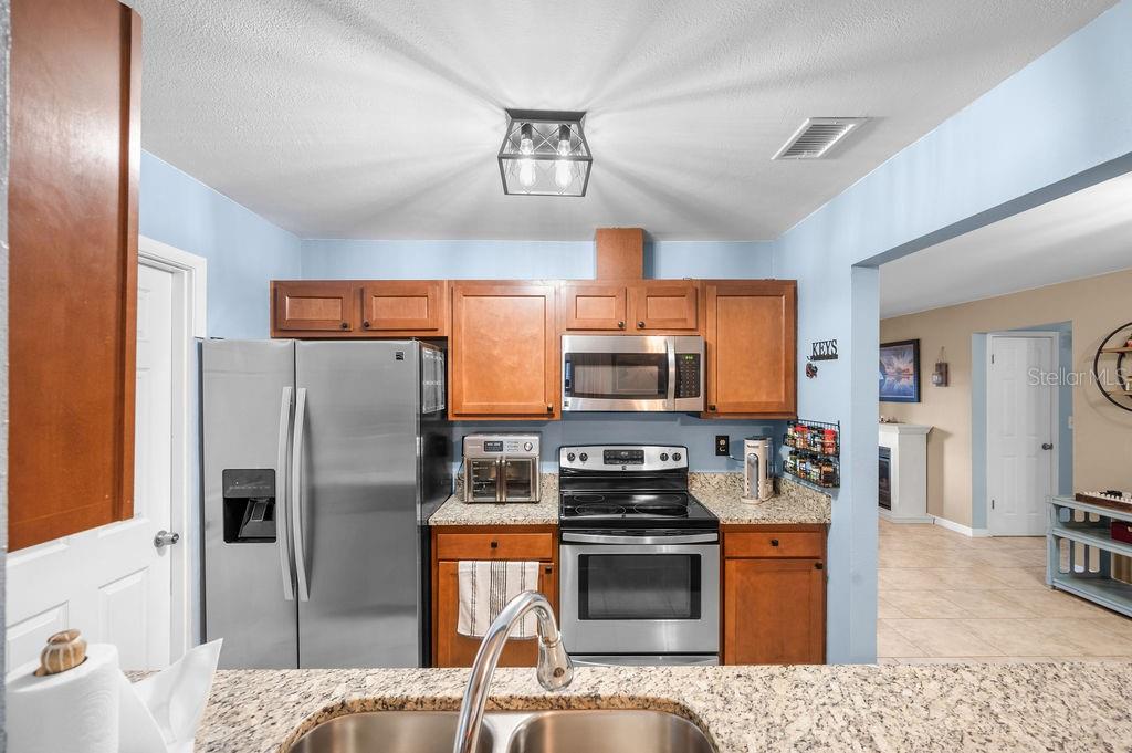 2525 ARAPAHO ST, SARASOTA, FL, 34231