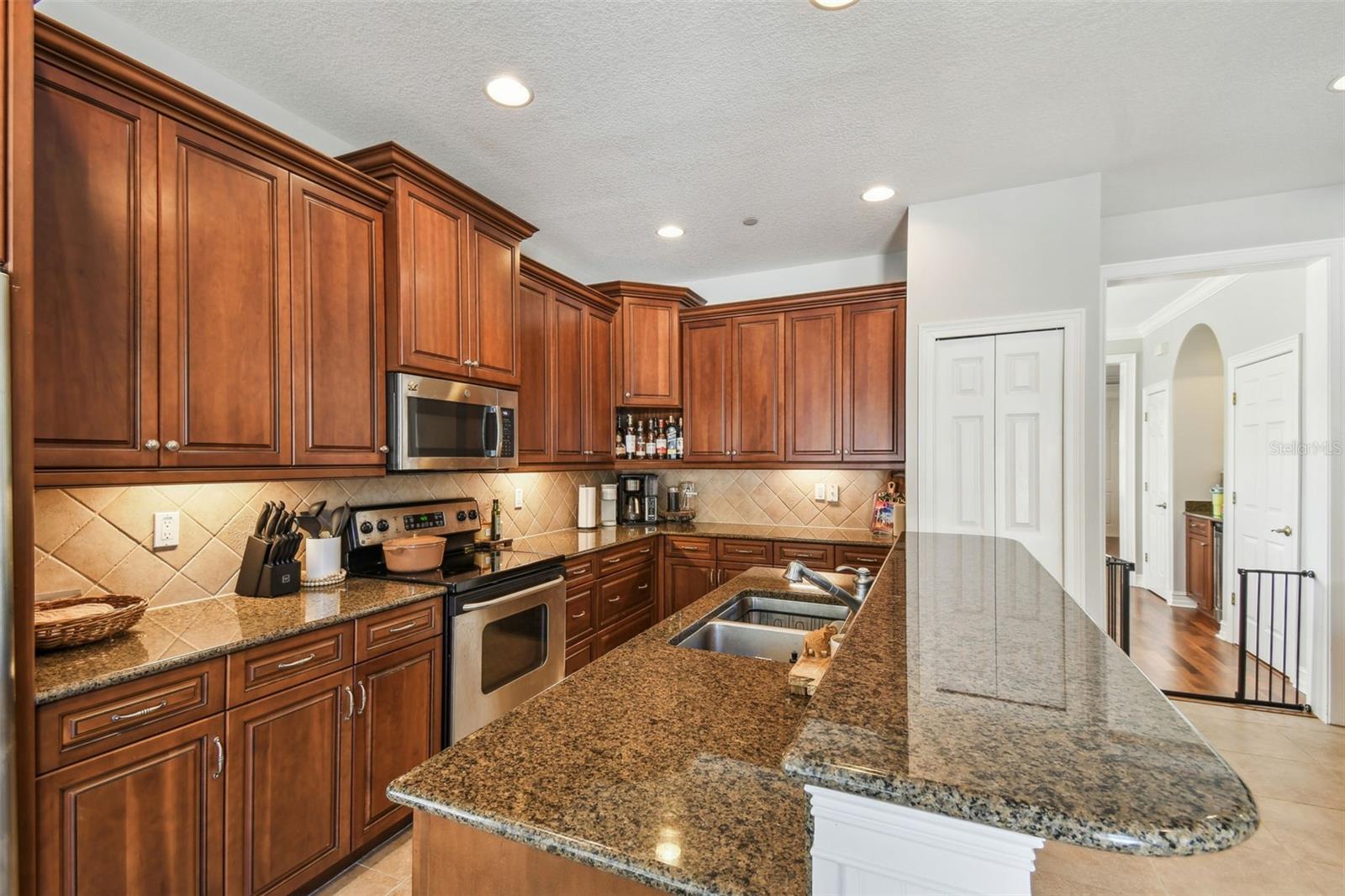 2827 UPPER PARK ROAD, ORLANDO, FL, 32814