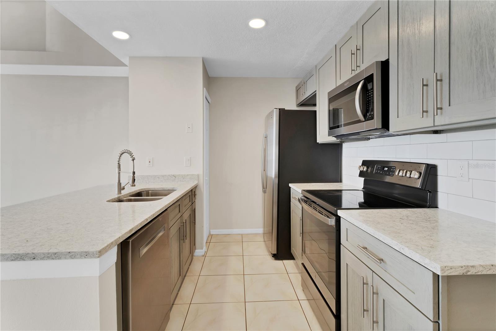 2007 ROYAL BAY BLVD #144, KISSIMMEE, FL, 34746
