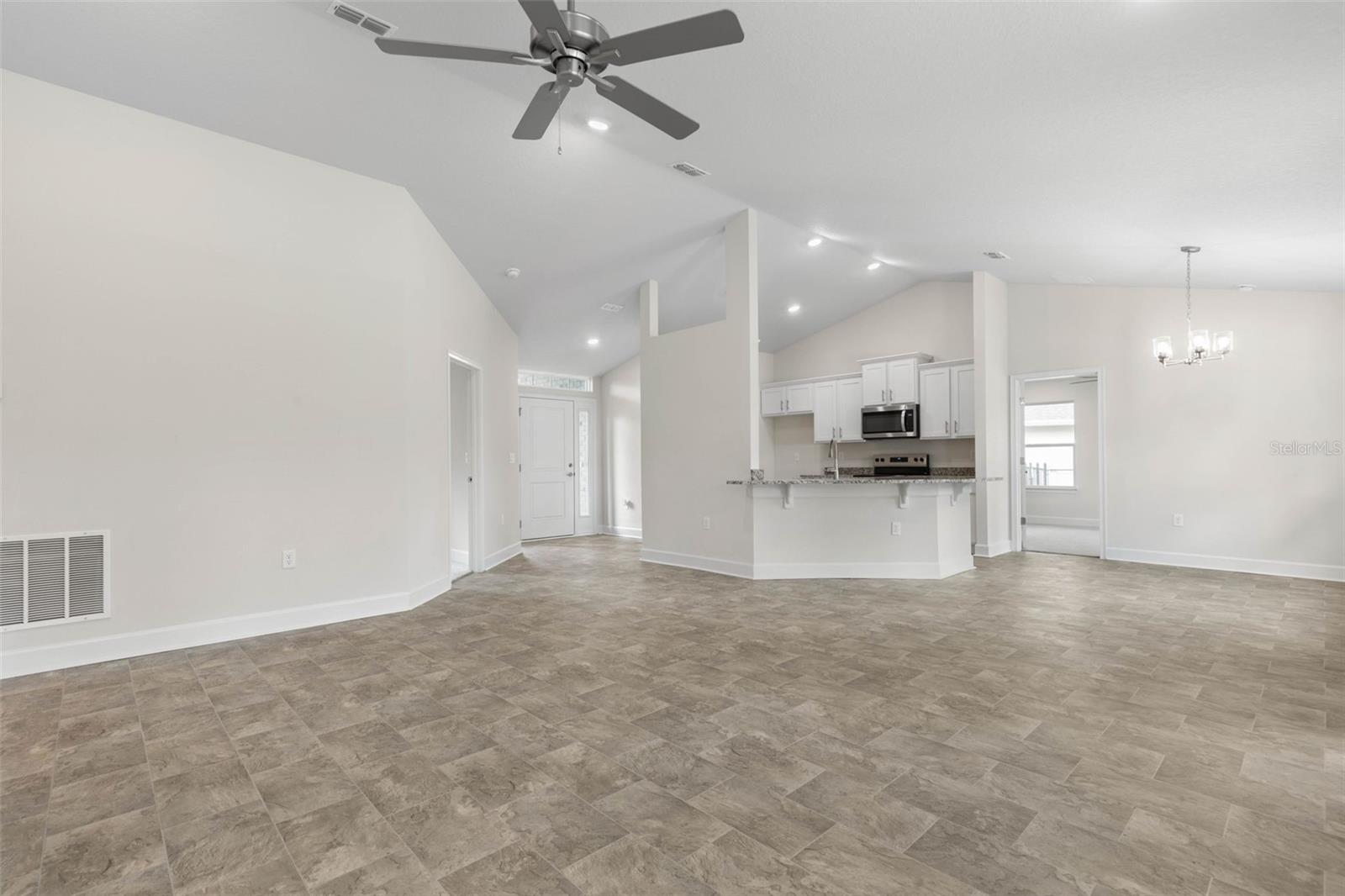 4 UNIVERSAL TRL, PALM COAST, FL, 32164