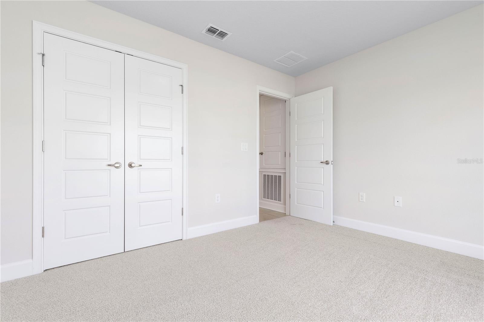 4 UNIVERSAL TRL, PALM COAST, FL, 32164