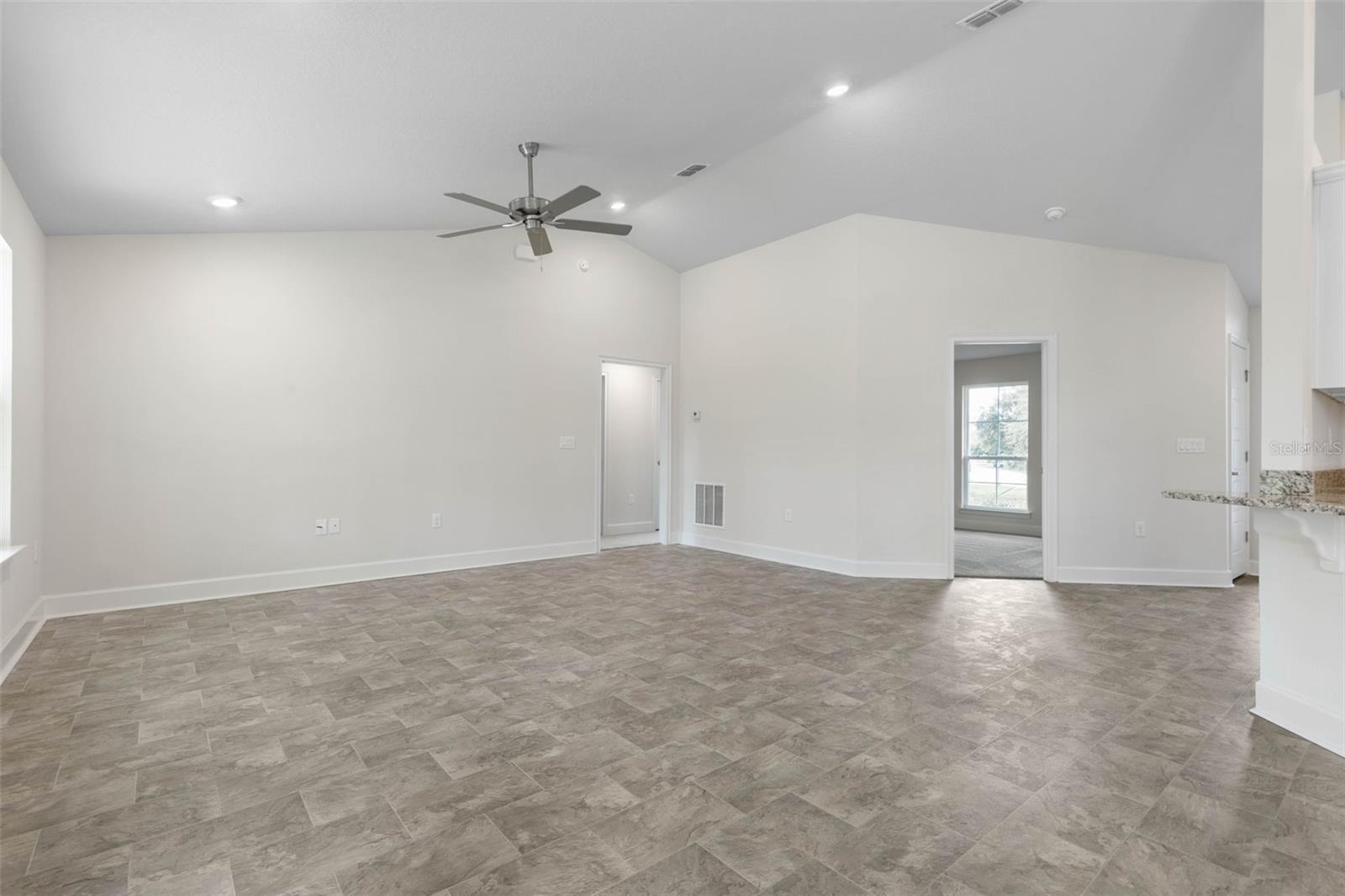 4 UNIVERSAL TRL, PALM COAST, FL, 32164