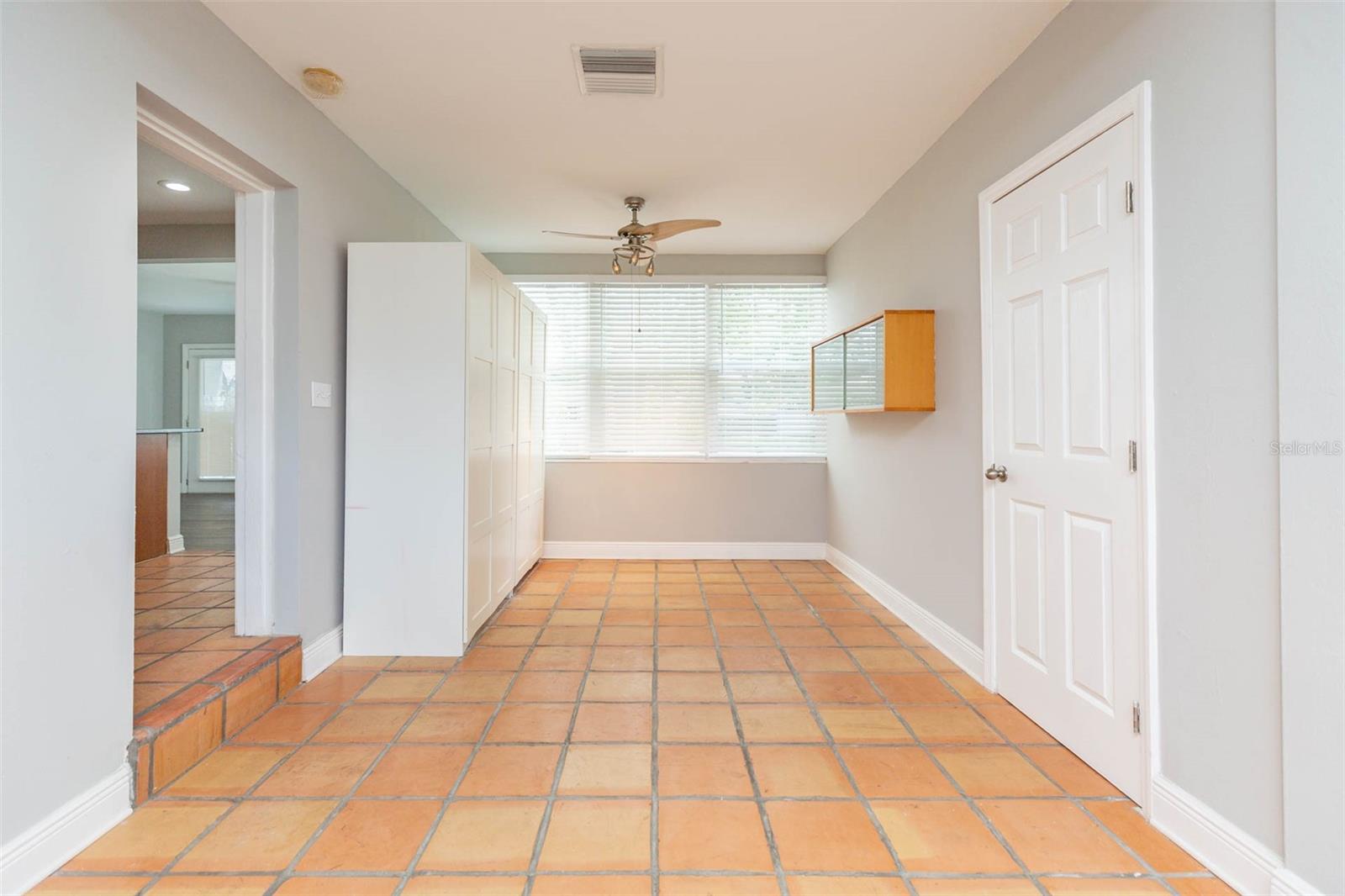 2812 W FOSTER AVE, TAMPA, FL, 33611
