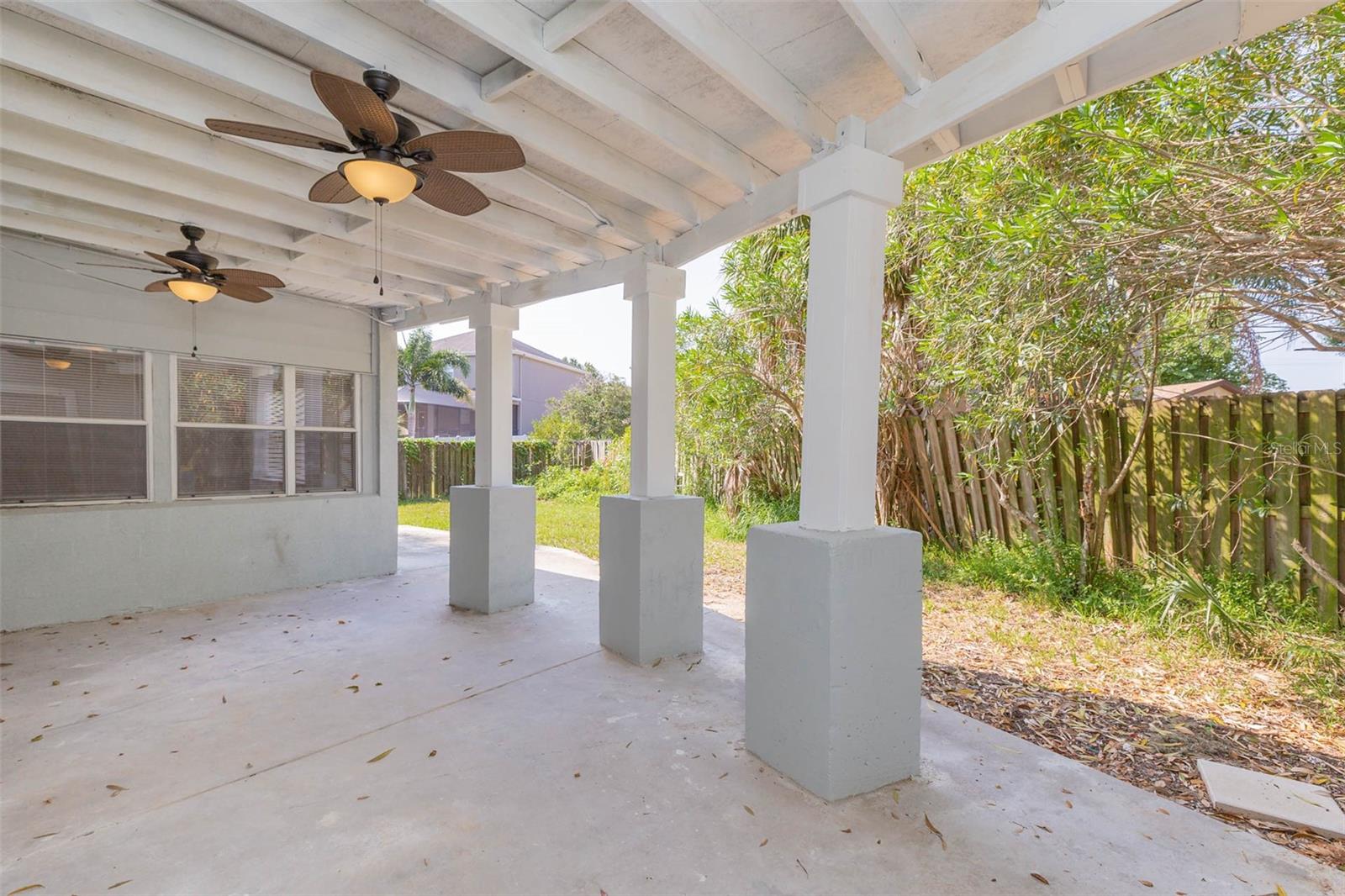 2812 W FOSTER AVE, TAMPA, FL, 33611