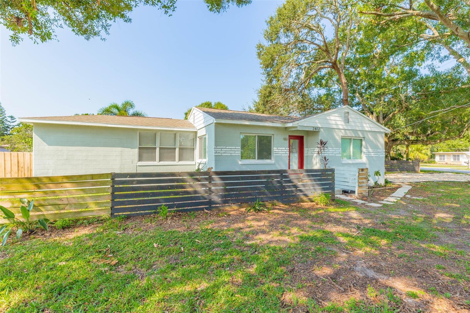 2812 W FOSTER AVE, TAMPA, FL, 33611