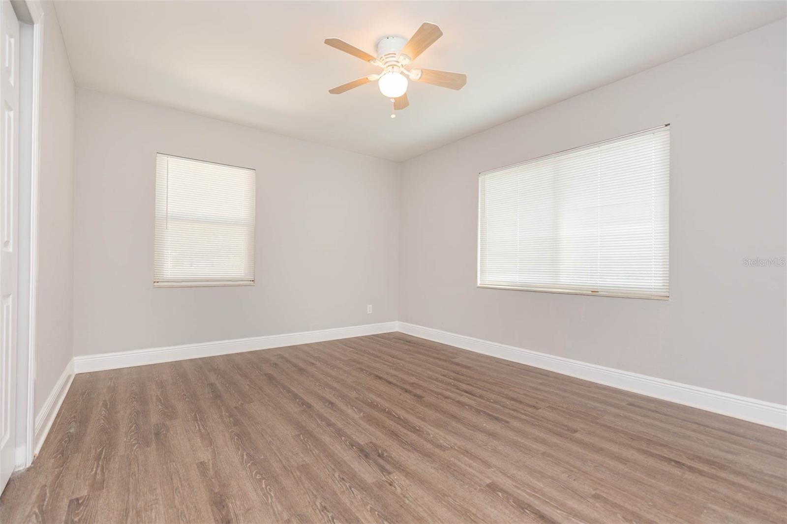 2812 W FOSTER AVE, TAMPA, FL, 33611