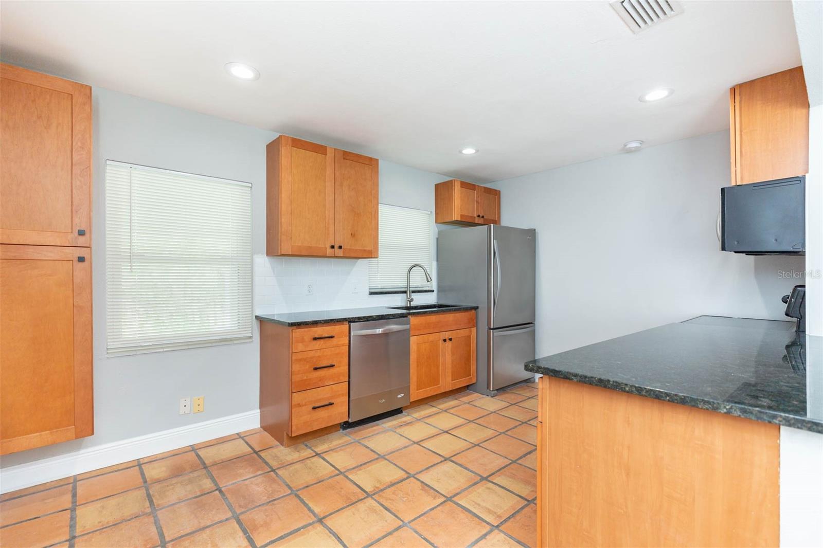 2812 W FOSTER AVE, TAMPA, FL, 33611