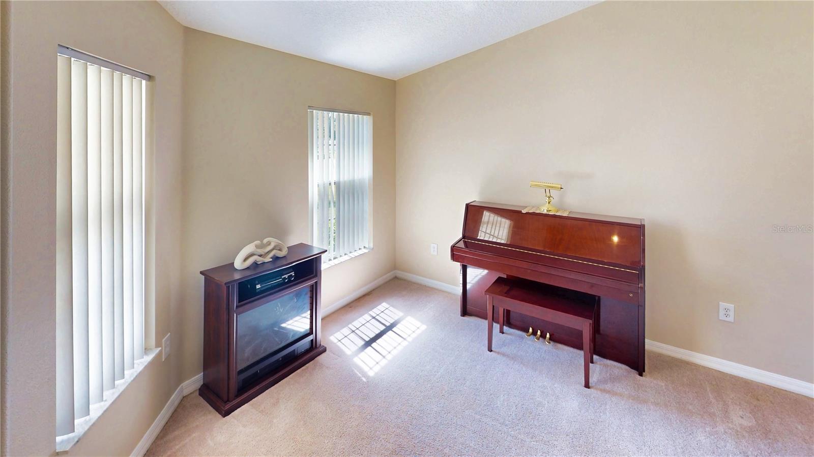 20 BURNING WICK PL, PALM COAST, FL, 32137
