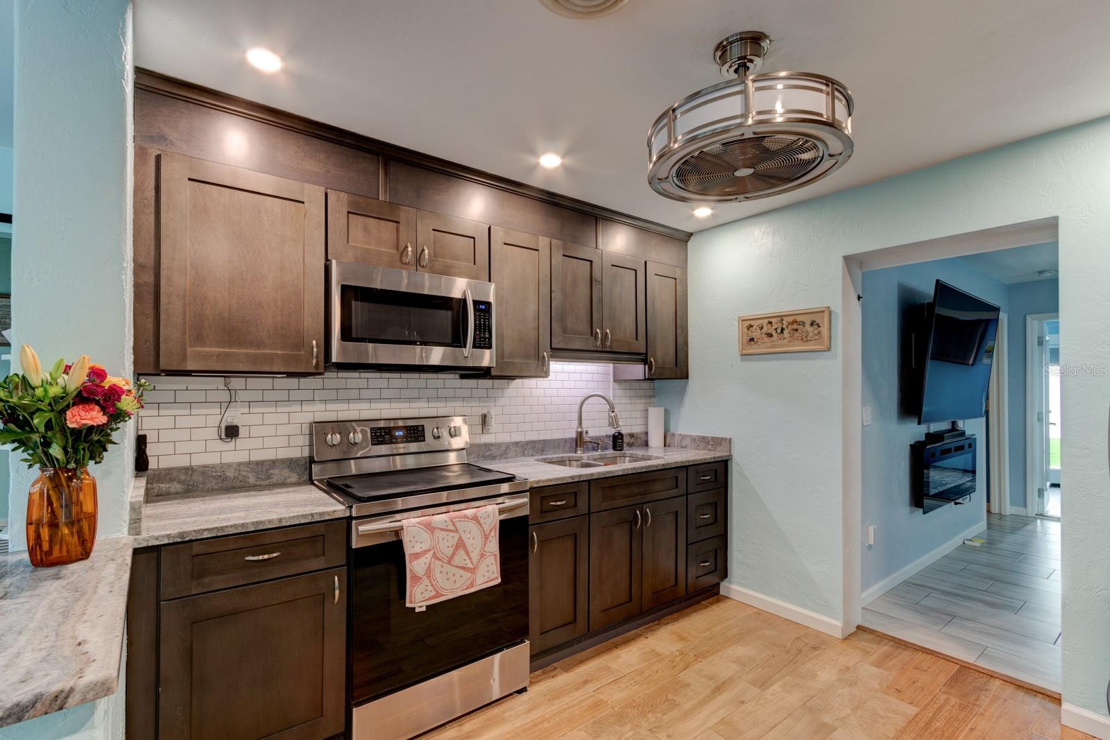 28 RIVER DR, ORMOND BEACH, FL, 32176