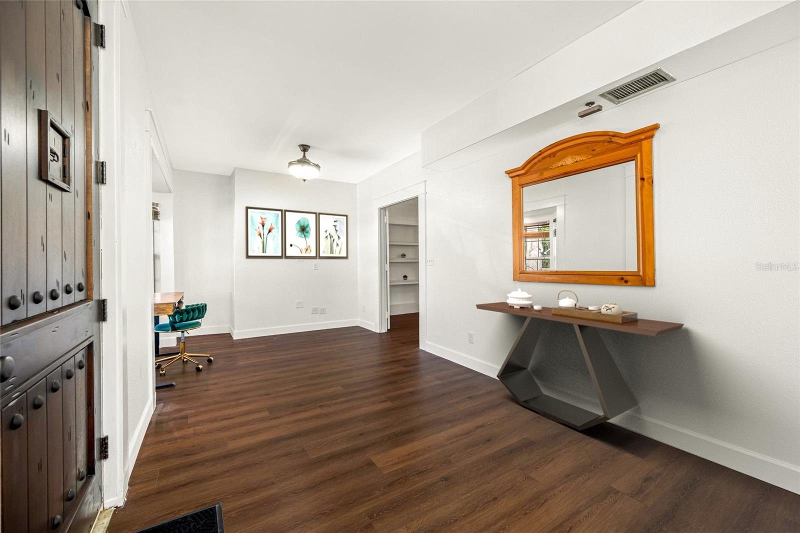 8205 OVERLOOK PL NE, ST PETERSBURG, FL, 33702