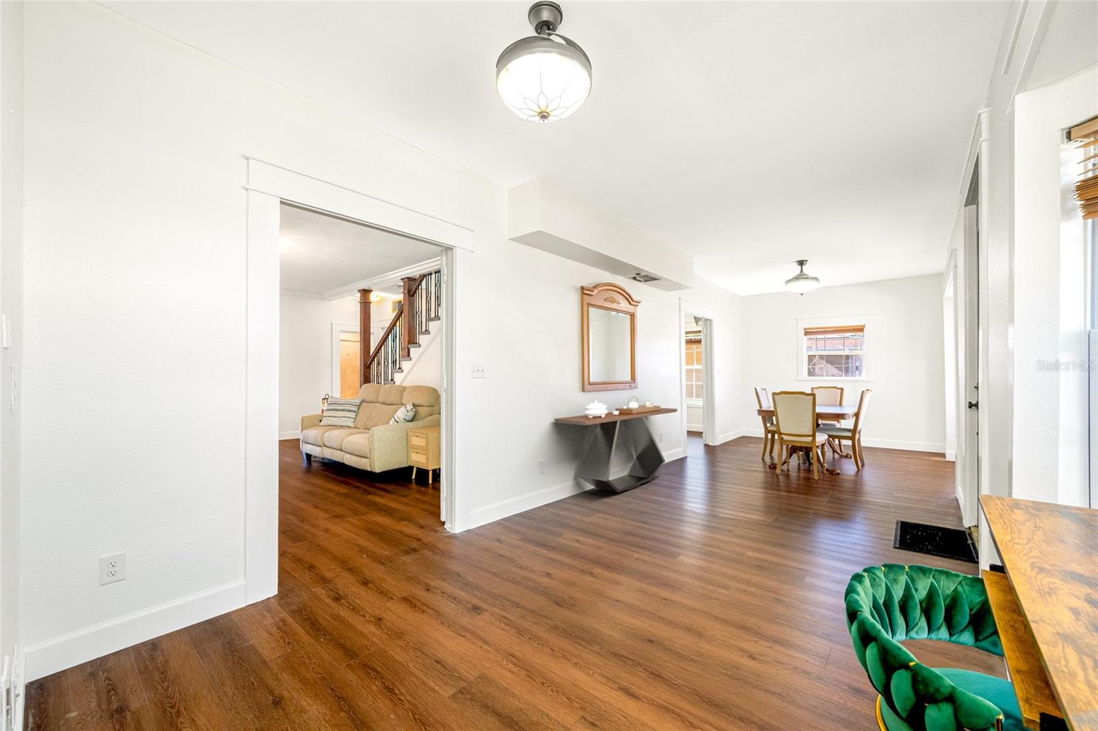 8205 OVERLOOK PL NE, ST PETERSBURG, FL, 33702