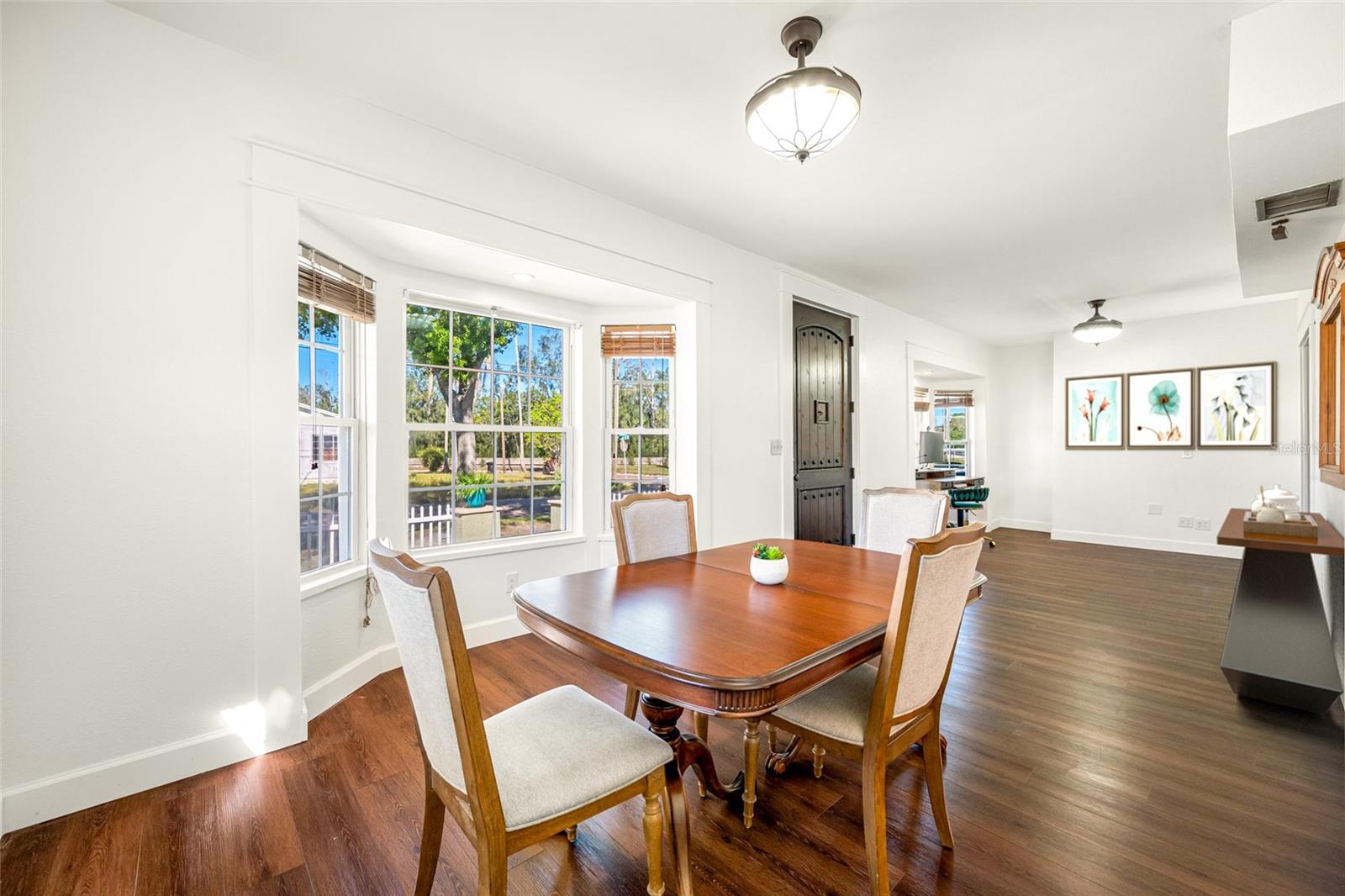 8205 OVERLOOK PL NE, ST PETERSBURG, FL, 33702