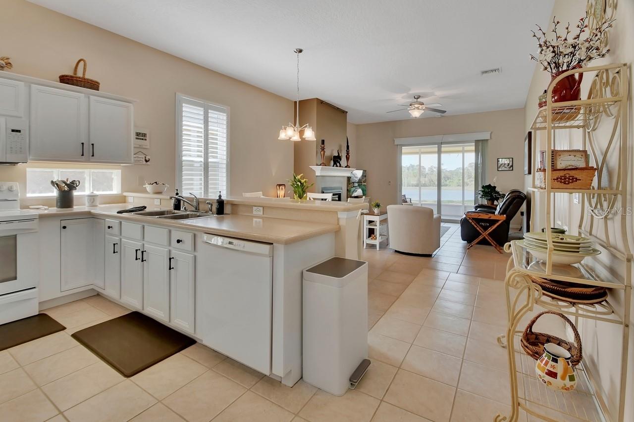 47 SPRING GLEN DR, DEBARY, FL, 32713