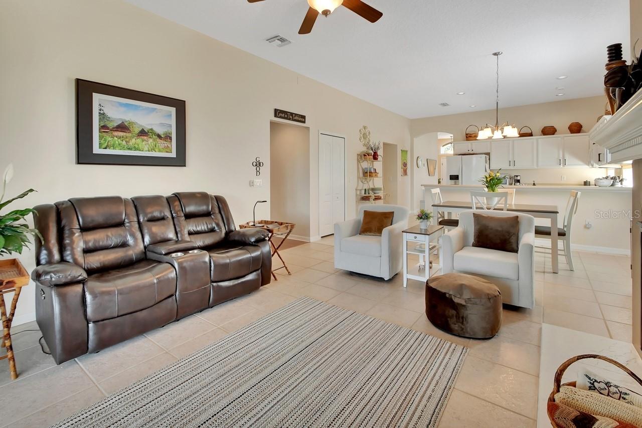47 SPRING GLEN DR, DEBARY, FL, 32713