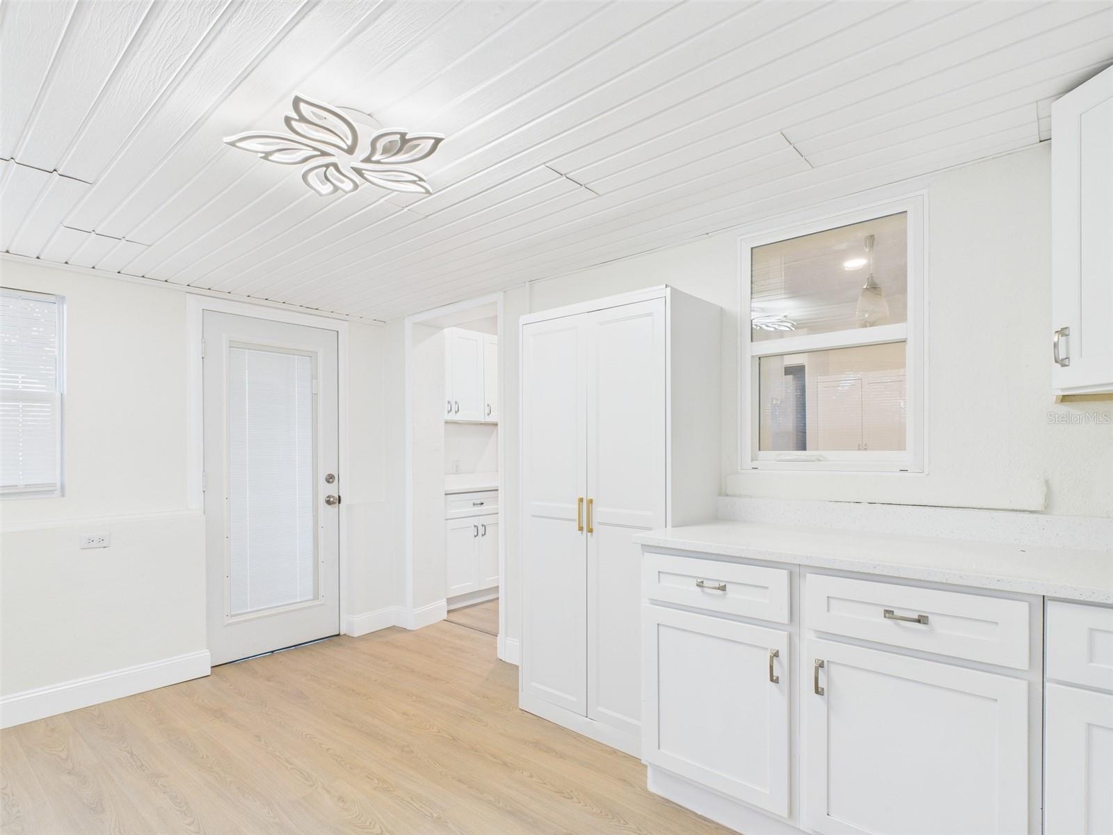 201 E MAIN ST, HAINES CITY, FL, 33844