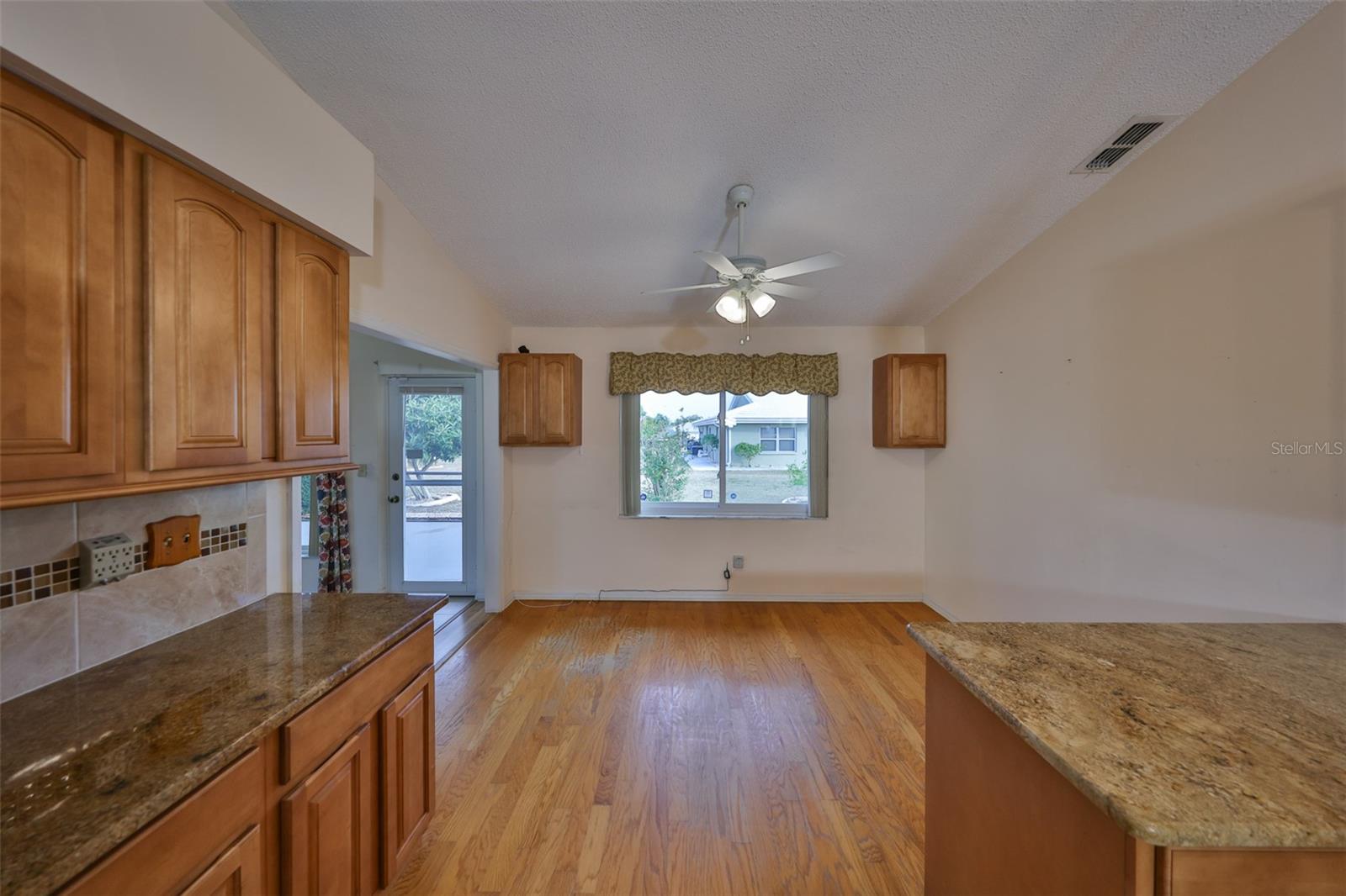 1803 GRANVILLE LN, SUN CITY CENTER, FL, 33573