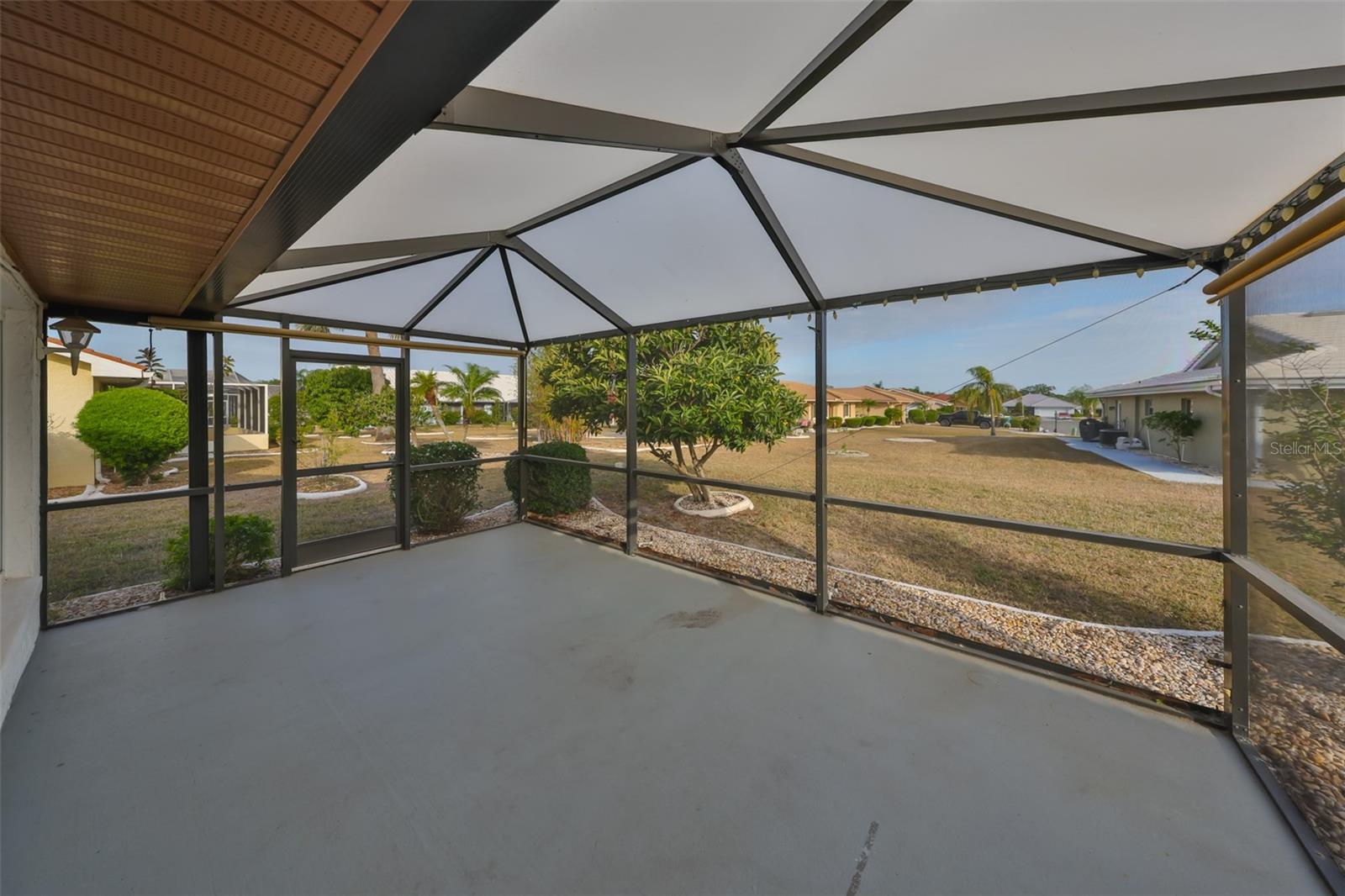 1803 GRANVILLE LN, SUN CITY CENTER, FL, 33573