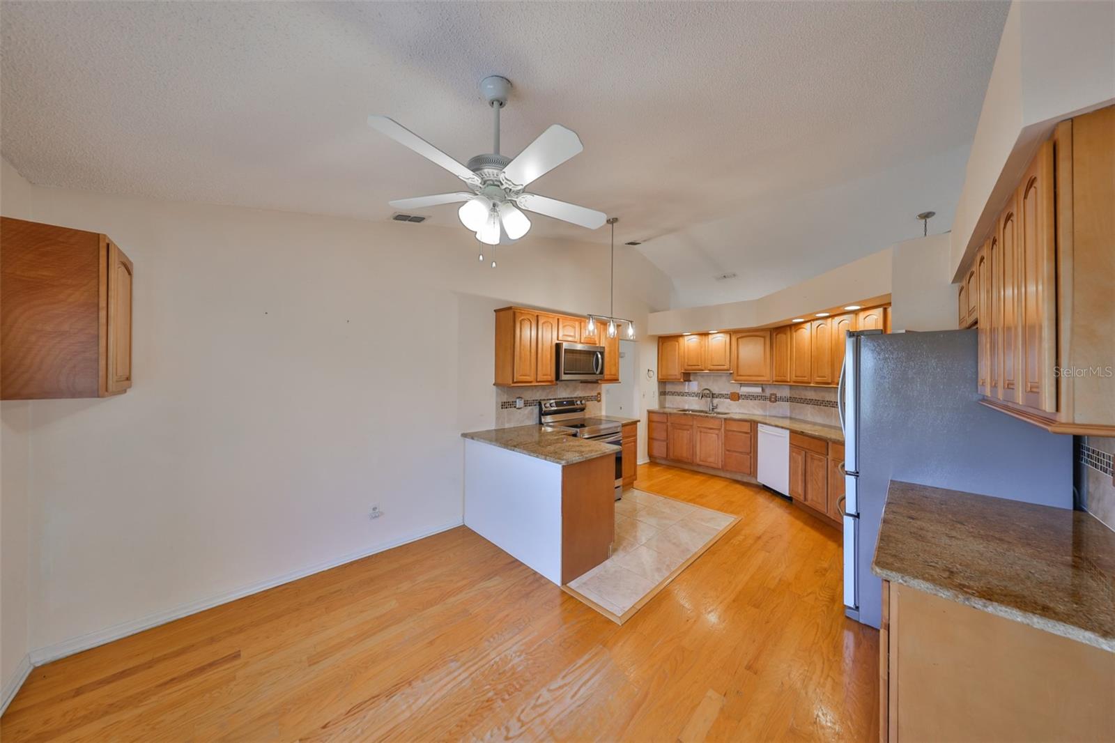 1803 GRANVILLE LN, SUN CITY CENTER, FL, 33573