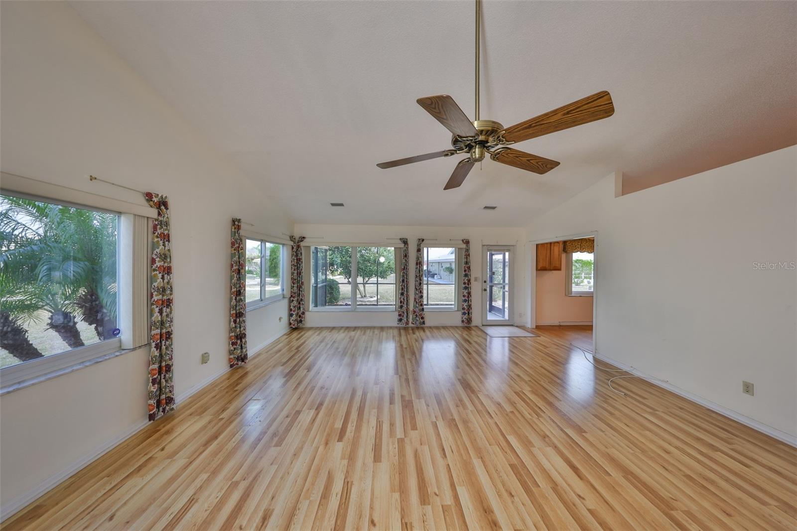 1803 GRANVILLE LN, SUN CITY CENTER, FL, 33573