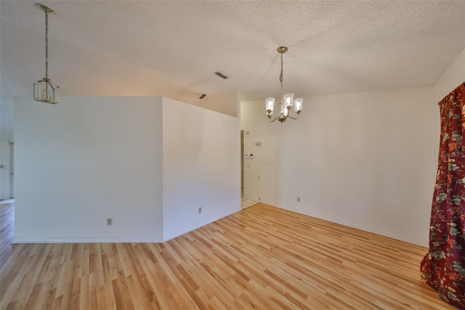 1803 GRANVILLE LN, SUN CITY CENTER, FL, 33573