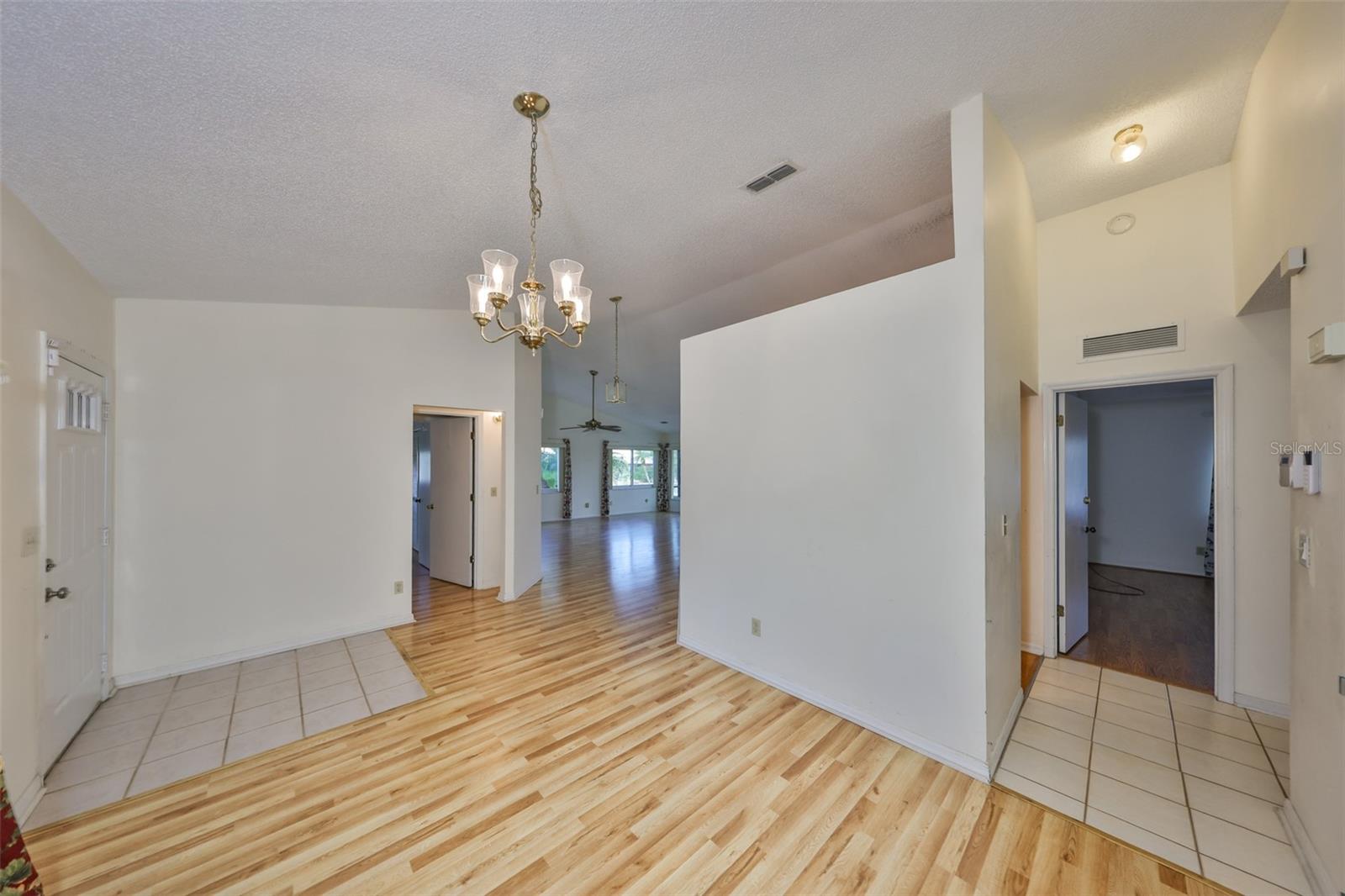 1803 GRANVILLE LN, SUN CITY CENTER, FL, 33573