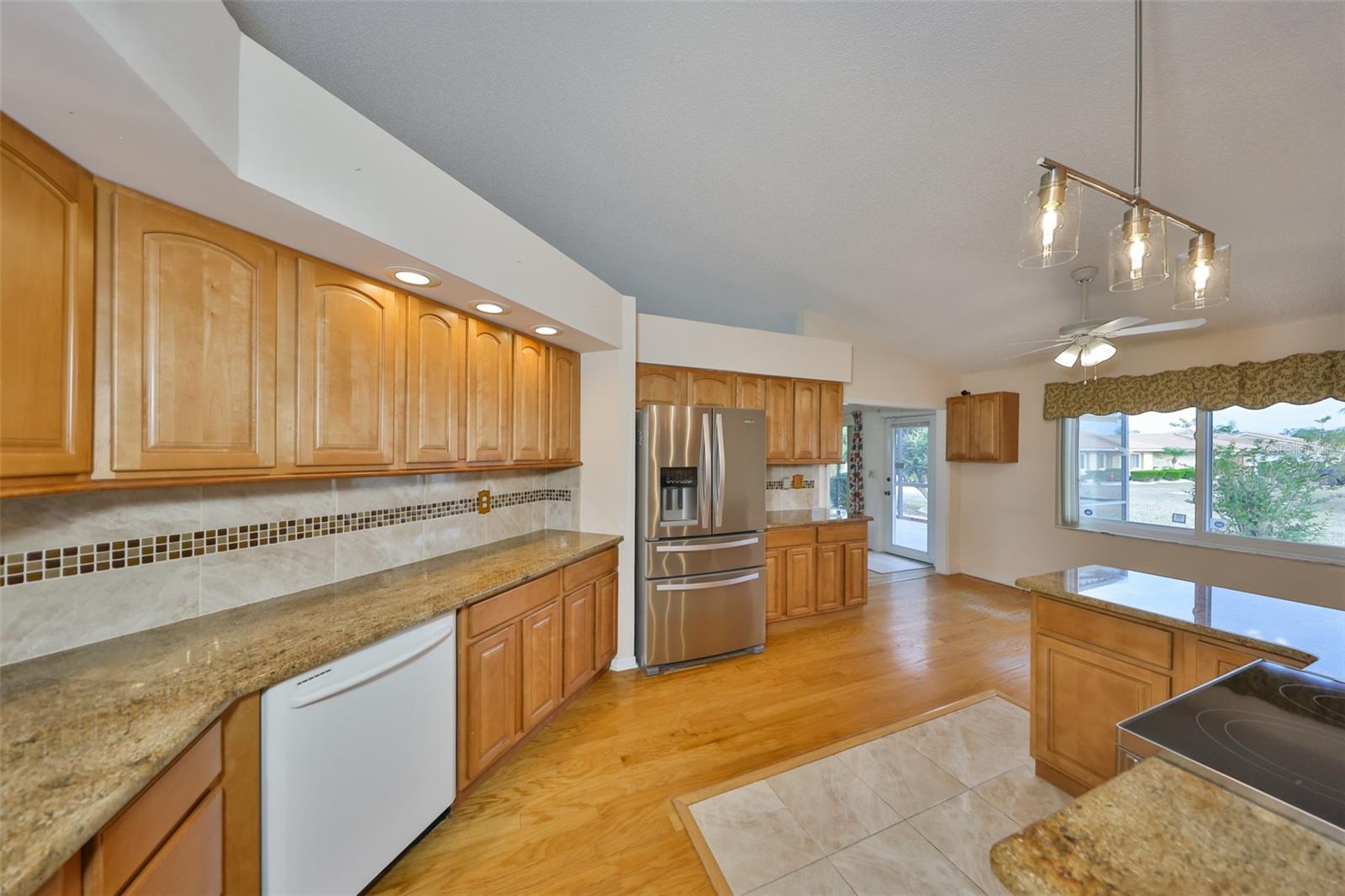 1803 GRANVILLE LN, SUN CITY CENTER, FL, 33573