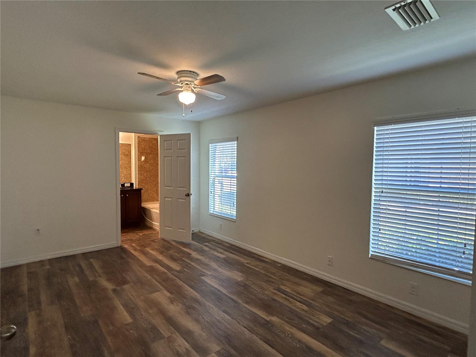 2802 BIRCHCREEK DR, WESLEY CHAPEL, FL, 33544