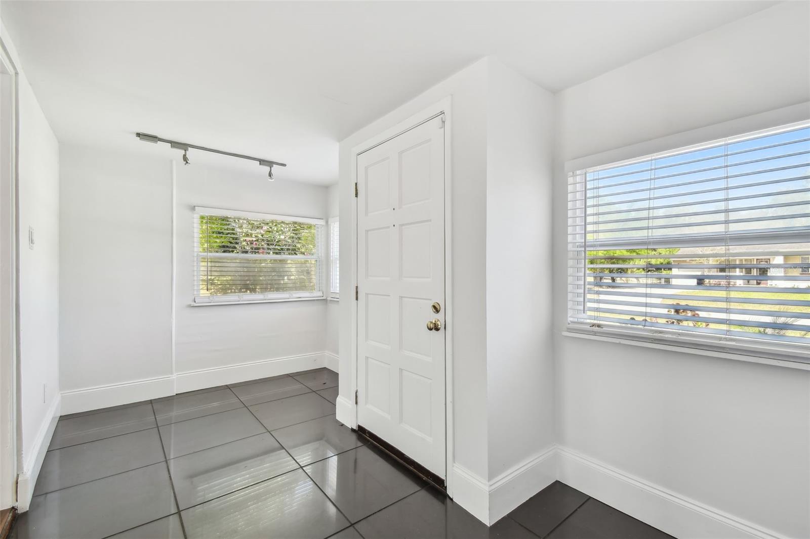 1401 E NORTH ST, TAMPA, FL, 33604