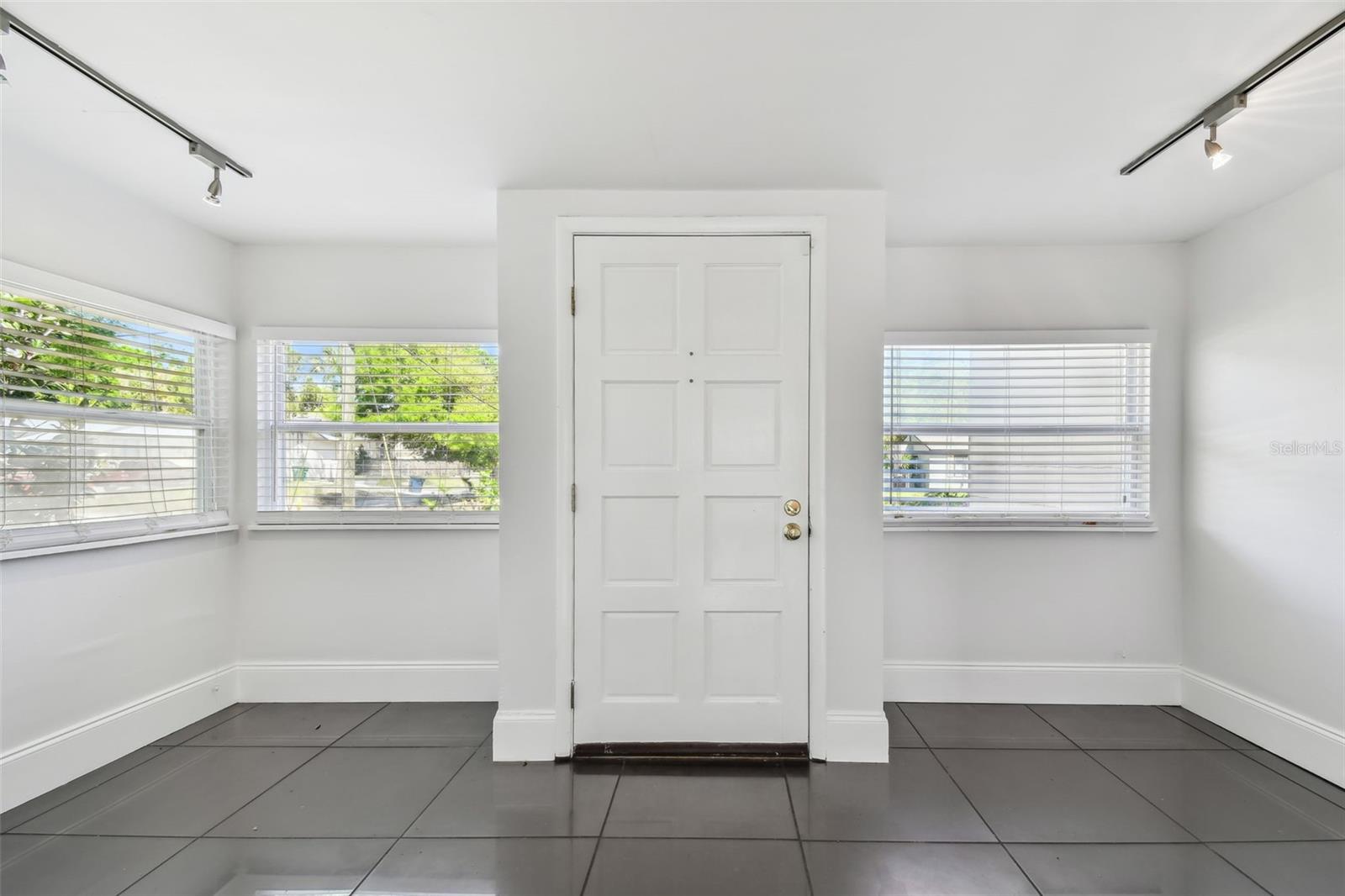 1401 E NORTH ST, TAMPA, FL, 33604