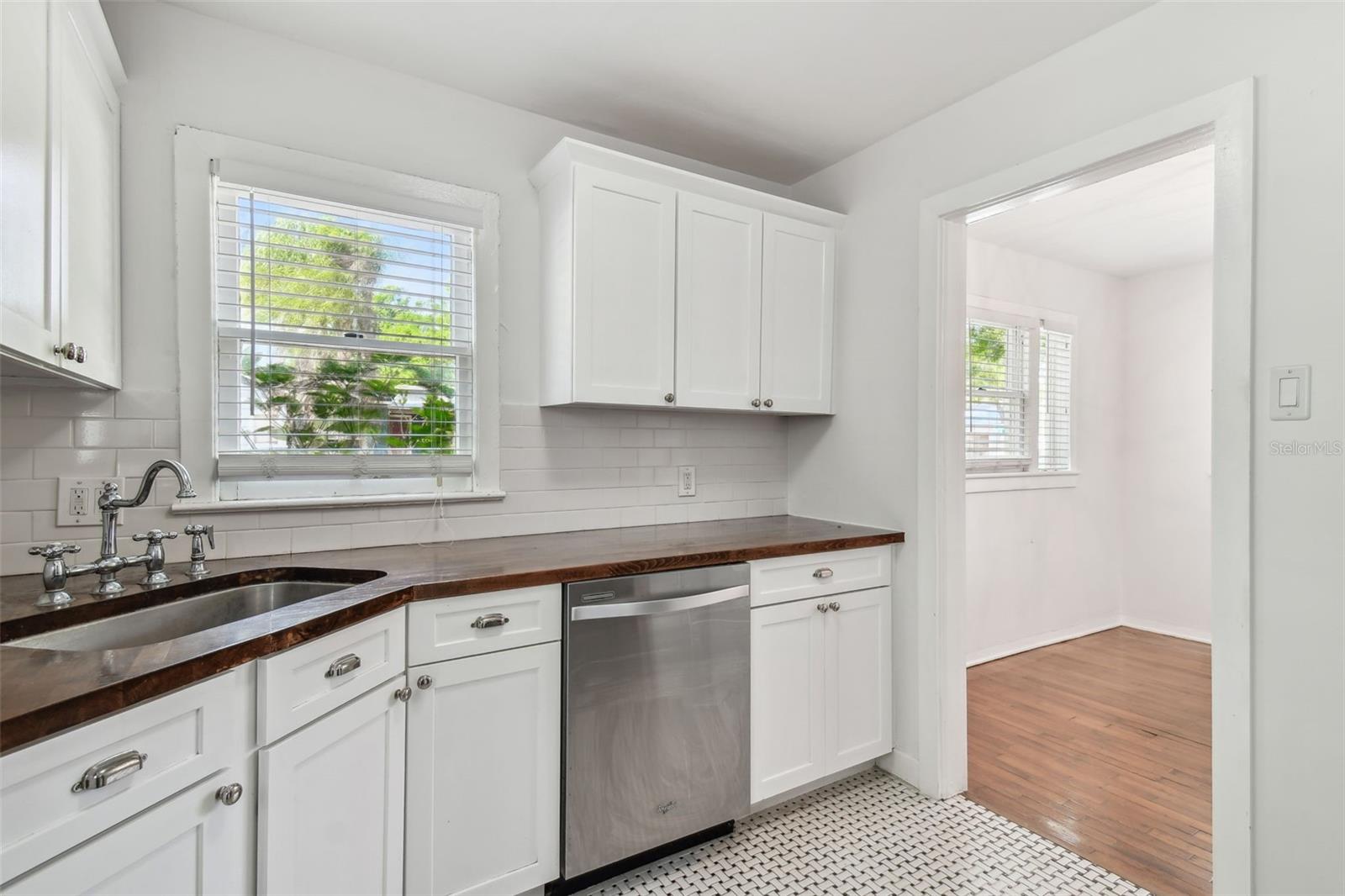 1401 E NORTH ST, TAMPA, FL, 33604