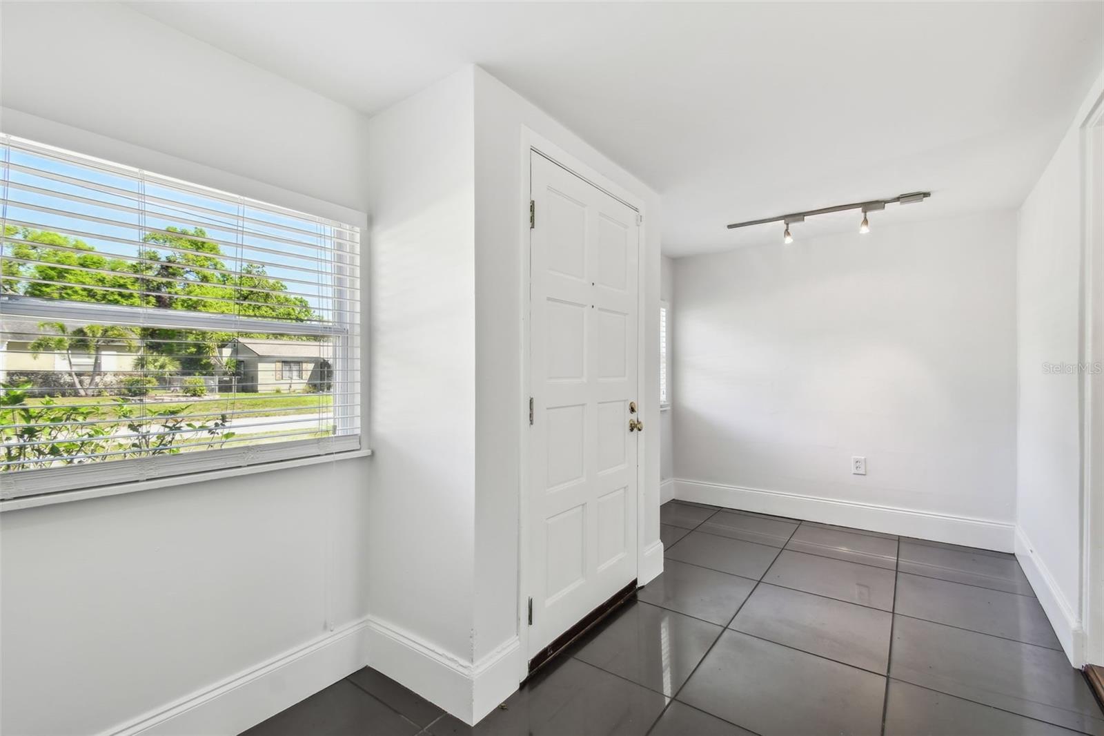 1401 E NORTH ST, TAMPA, FL, 33604