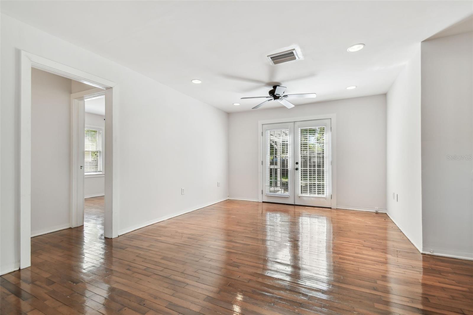 1401 E NORTH ST, TAMPA, FL, 33604