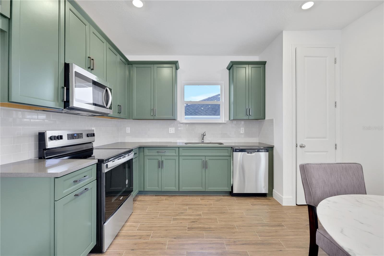 17513 VALLEYWOOD PKWY, LAND O LAKES, FL, 34638