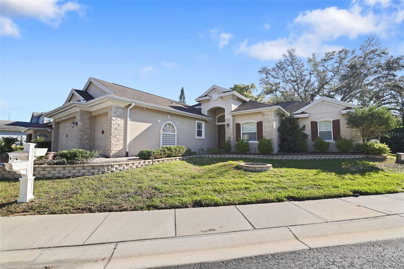 2685 WATERS EDGE CT, DUNEDIN, FL, 34698