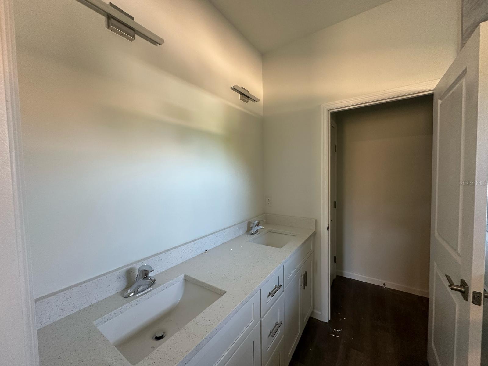137 W G H WASHINGTON ST, APOPKA, FL, 32703