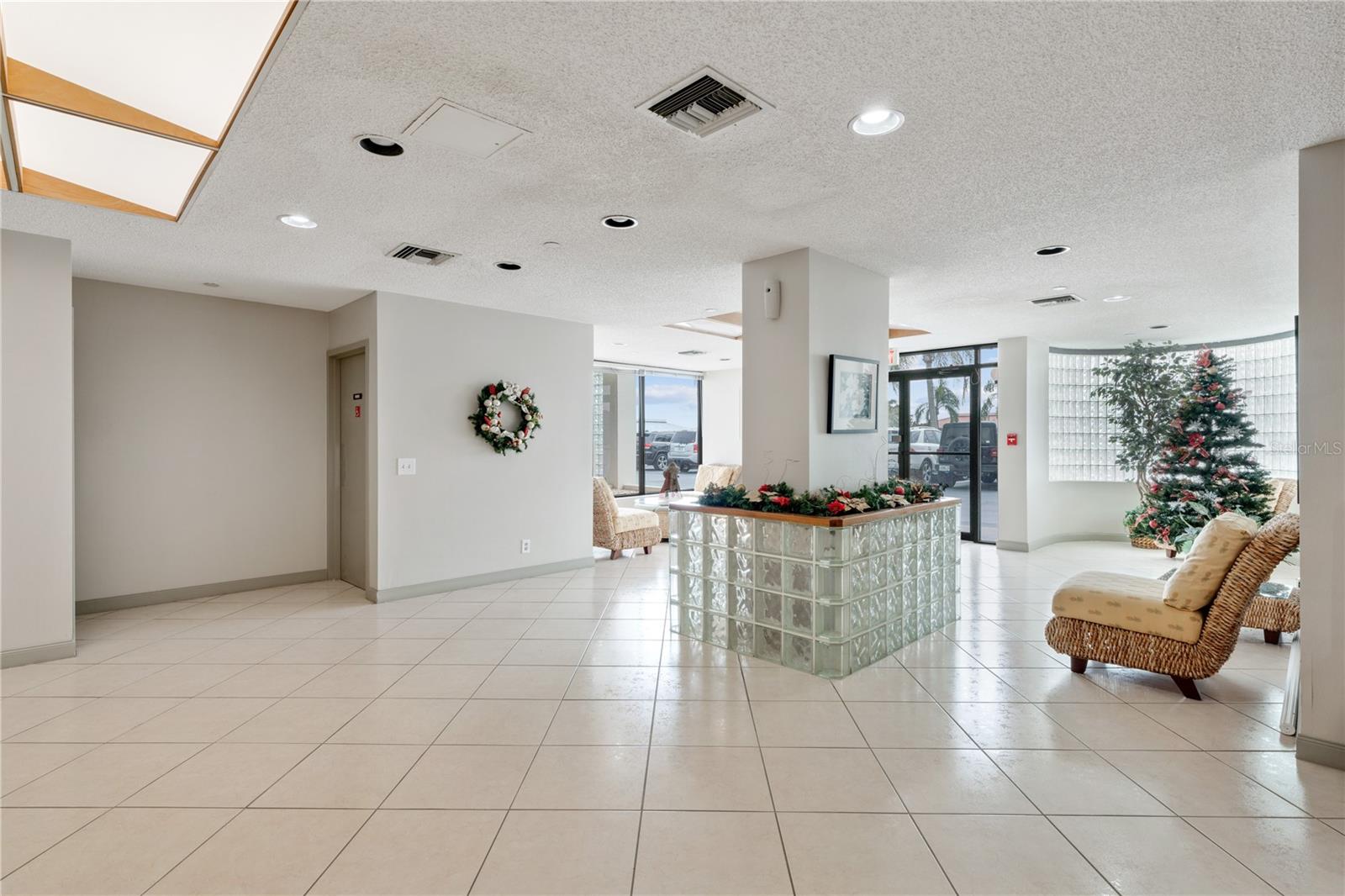 6294 BAHIA DEL MAR CIR #904, ST PETERSBURG, FL, 33715