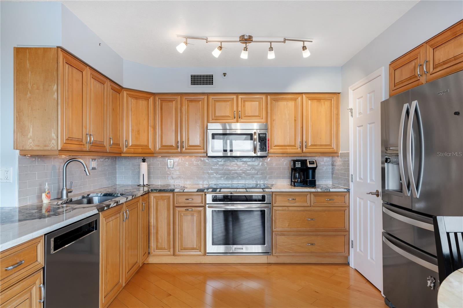 6294 BAHIA DEL MAR CIR #904, ST PETERSBURG, FL, 33715