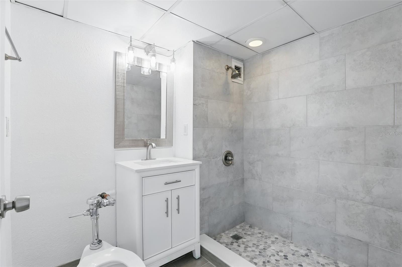 151 E WASHINGTON ST #606, ORLANDO, FL, 32801