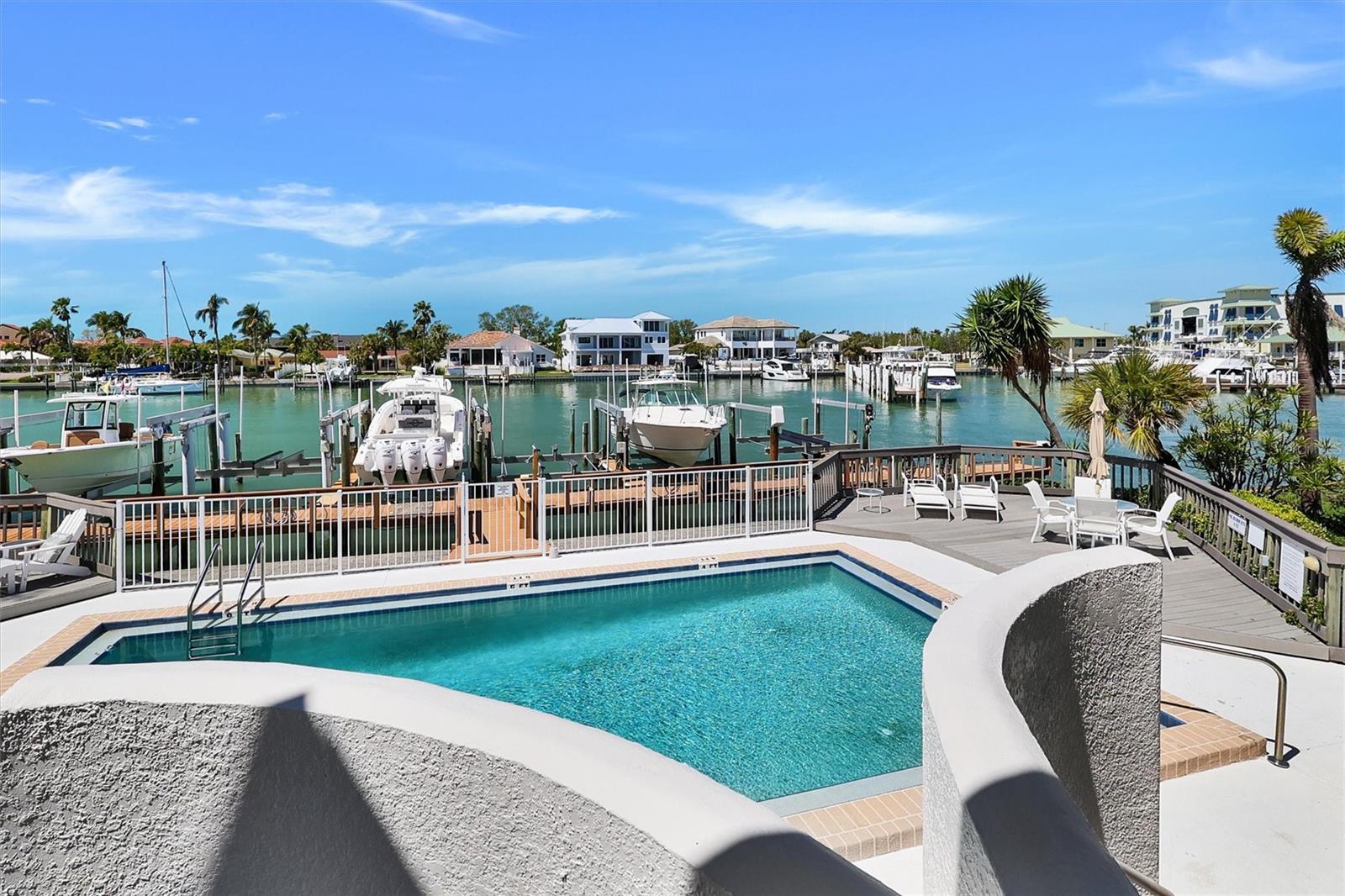 350 PINELLAS BAYWAY S #2, ST PETERSBURG, FL, 33715