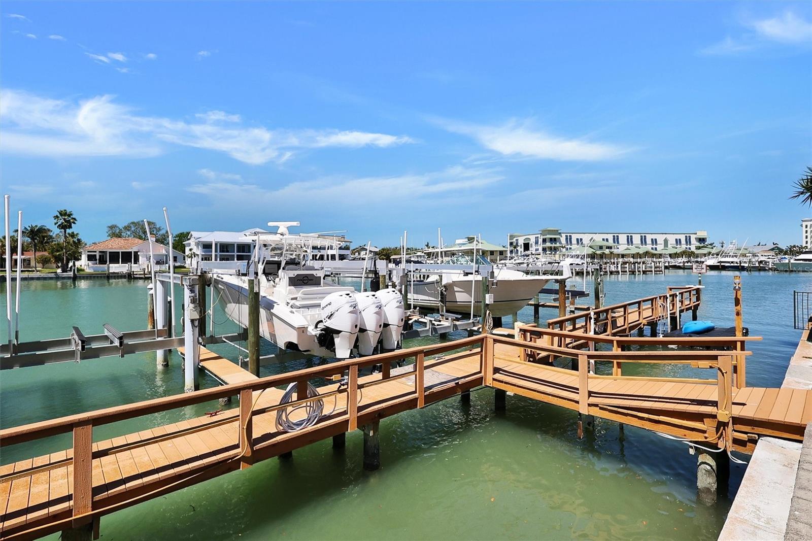 350 PINELLAS BAYWAY S #2, ST PETERSBURG, FL, 33715