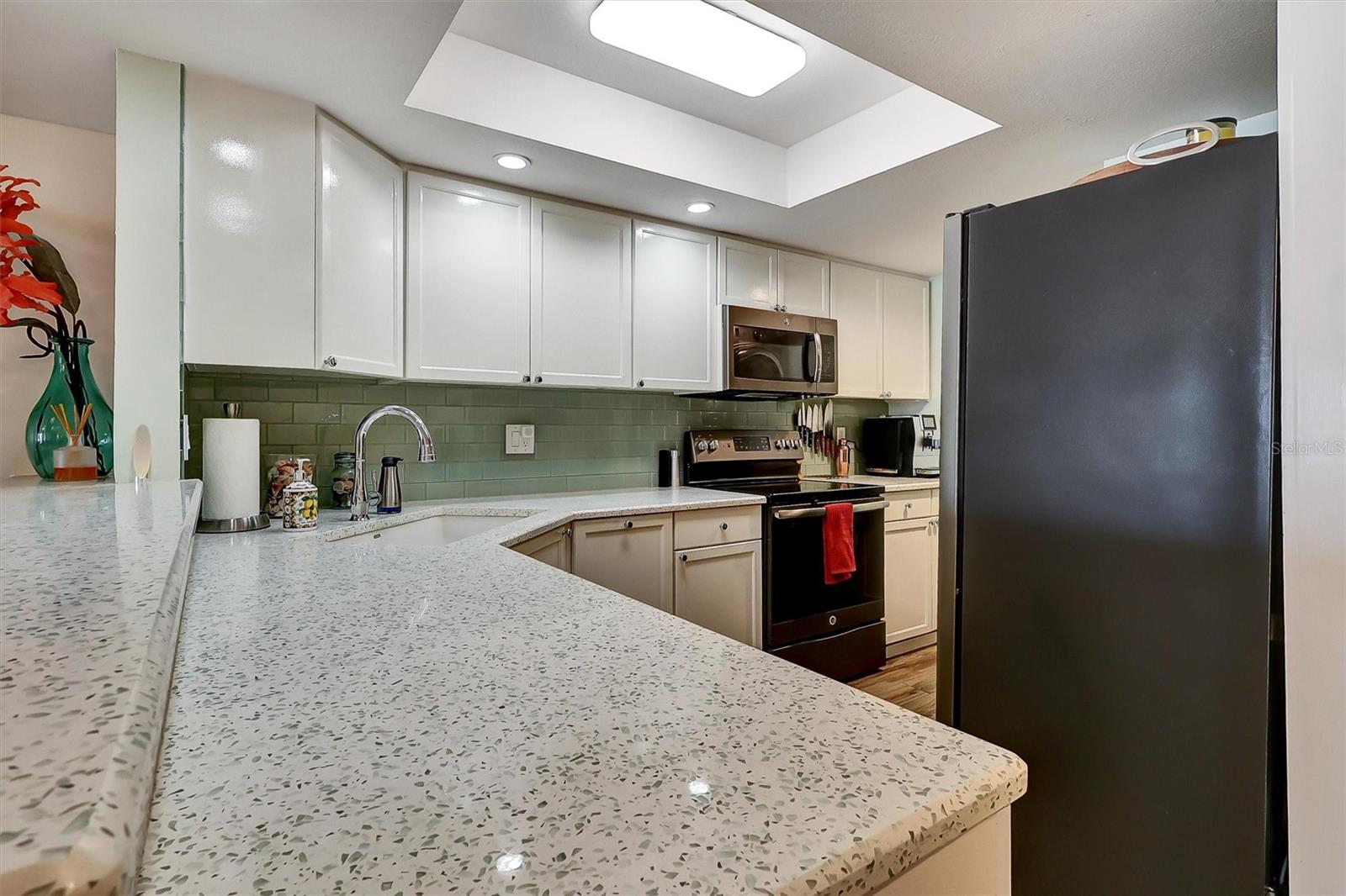 350 PINELLAS BAYWAY S #2, ST PETERSBURG, FL, 33715