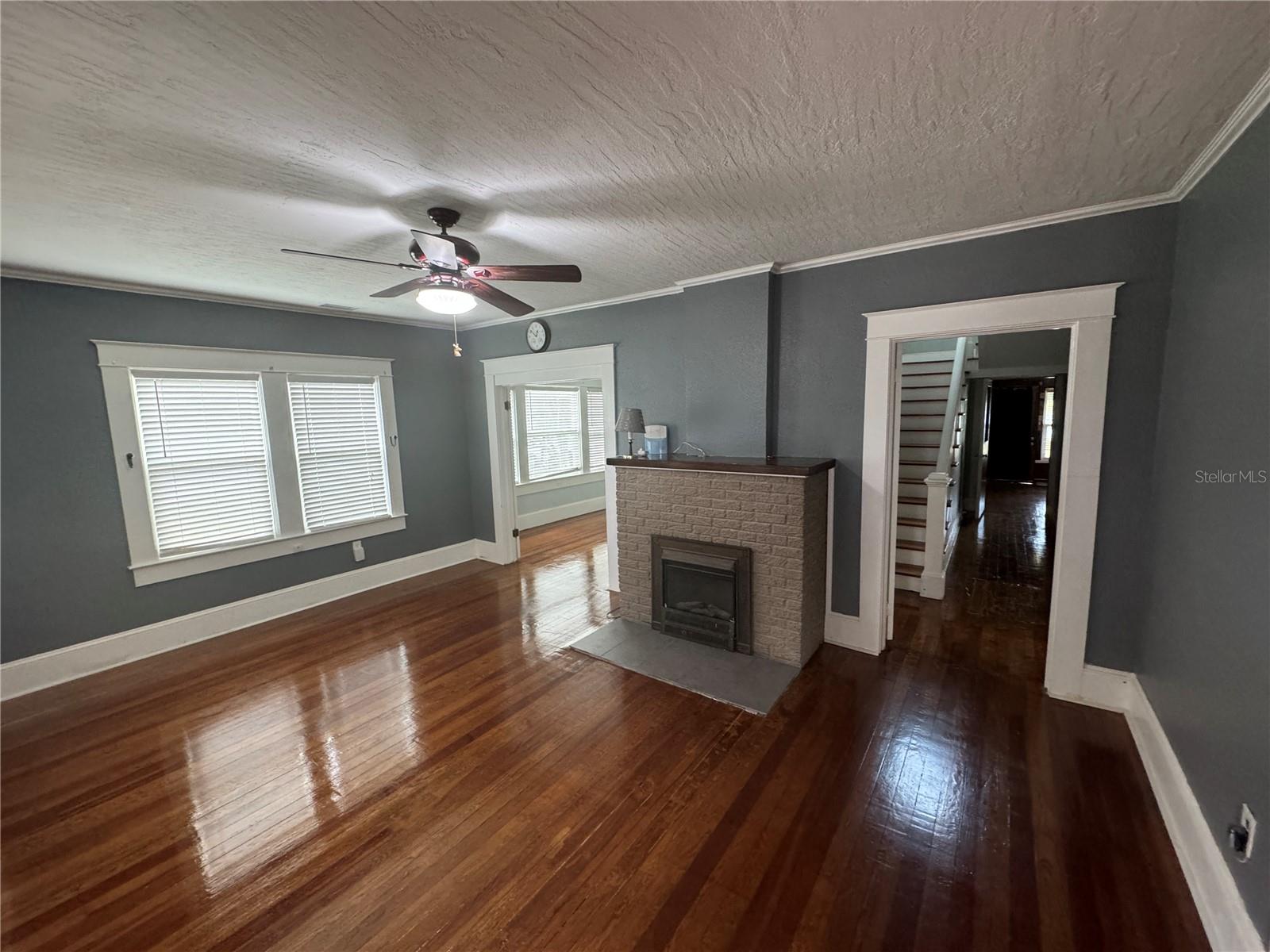368 S CENTRAL AVE, UMATILLA, FL, 32784