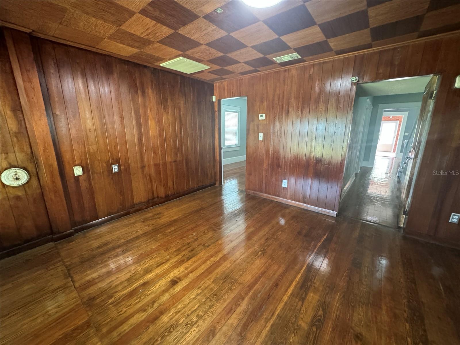 368 S CENTRAL AVE, UMATILLA, FL, 32784