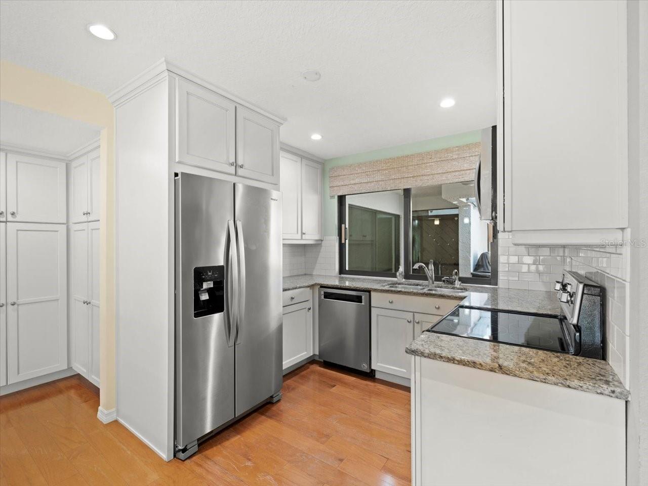 14215 CYPRESS CIR, TAMPA, FL, 33618