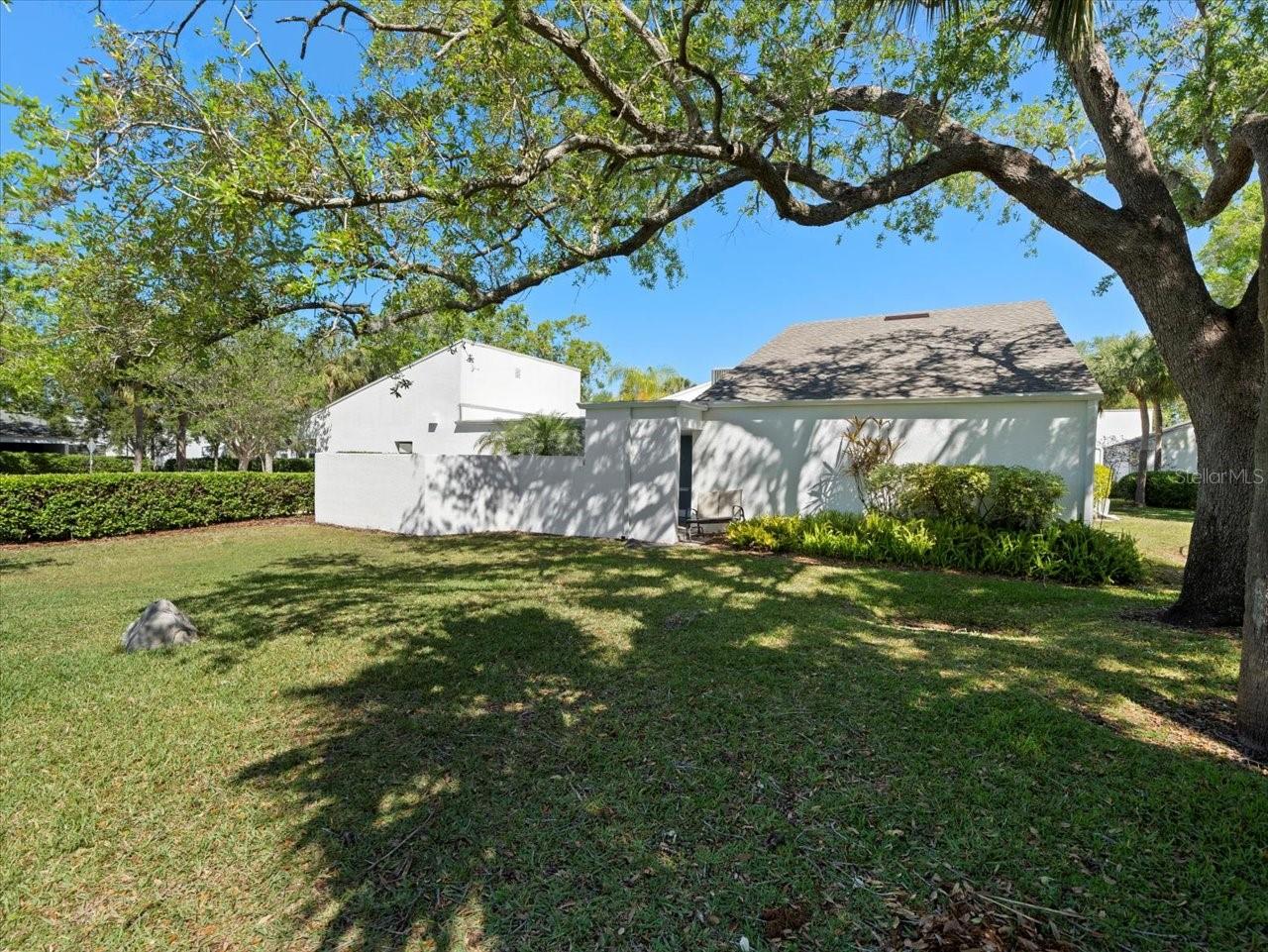 14215 CYPRESS CIR, TAMPA, FL, 33618