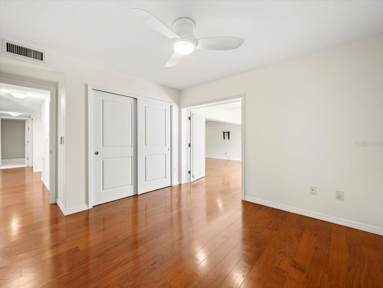 14215 CYPRESS CIR, TAMPA, FL, 33618