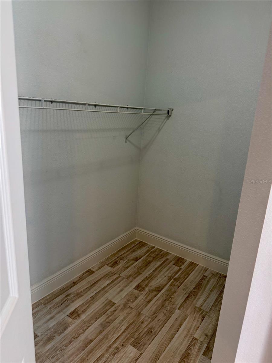 2585 GRASSY POINT DR #111, LAKE MARY, FL, 32746